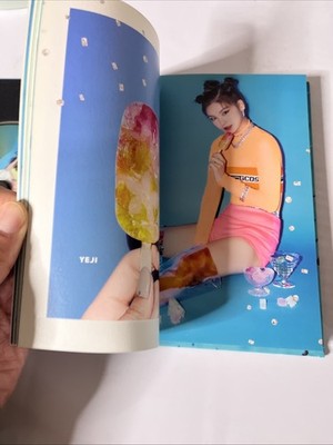 Itzy – It'z Icy (CD, 2019) South Korea JYPK 1076