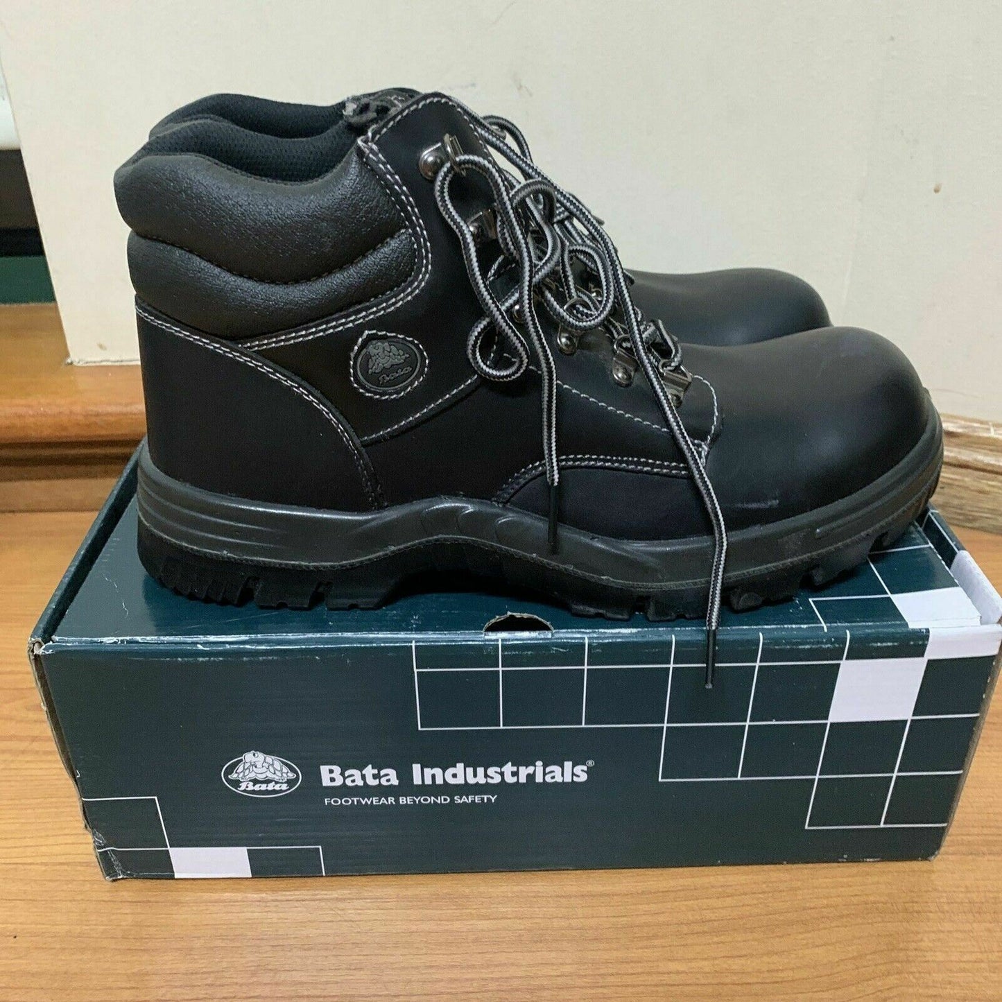 Bata Industrials Saturn Safety Work Boots AU11 Antistatic Work Footwear