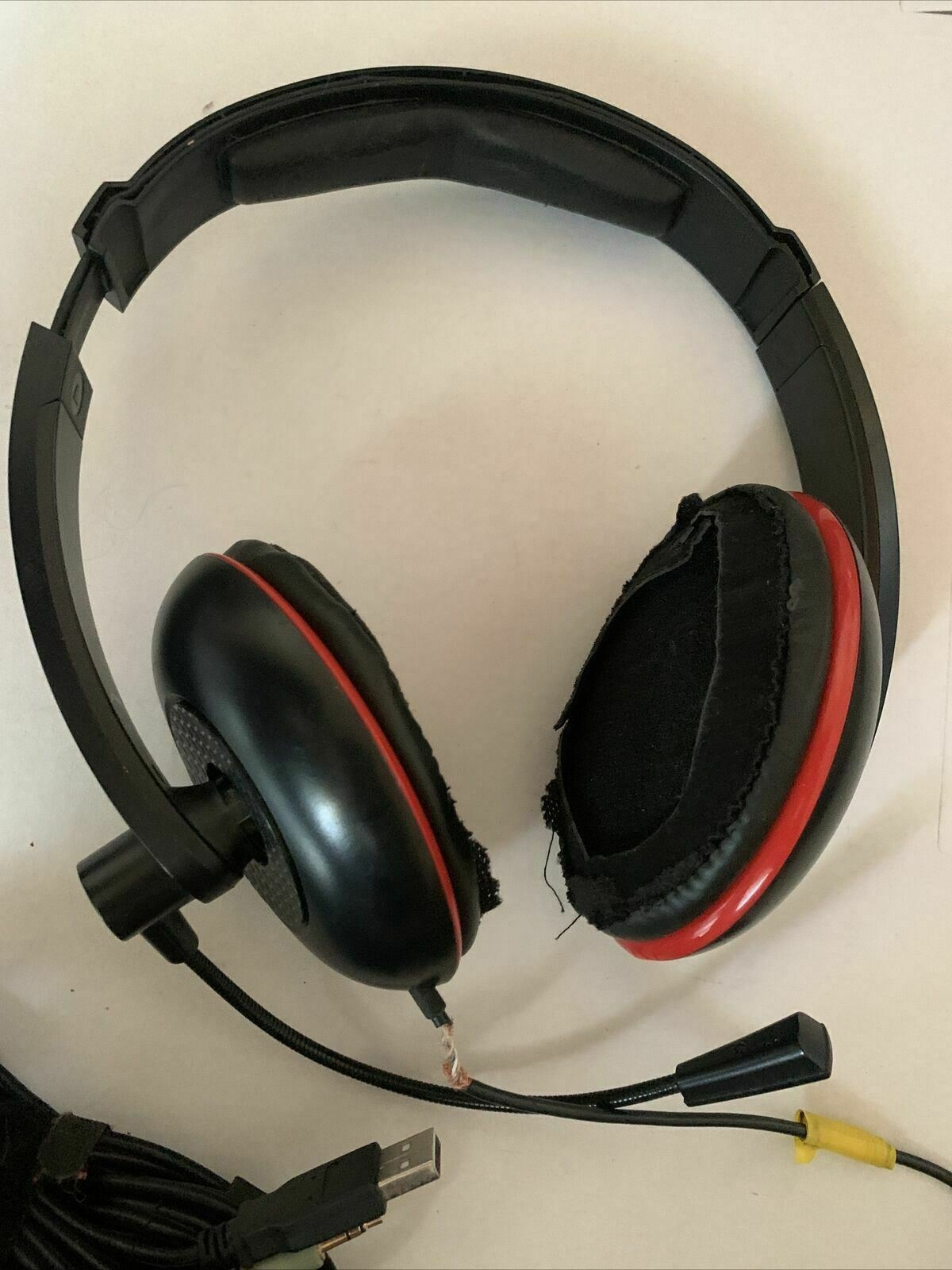 Turtle Beach Ear Force P11 Gaming Headphones for Parts Or Not Working