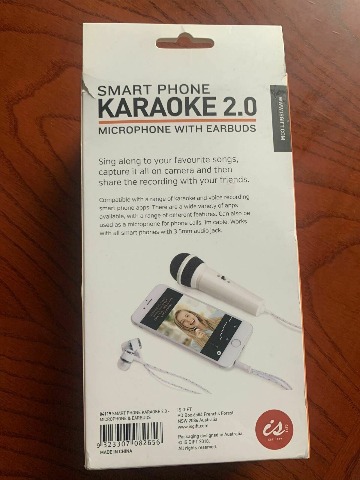 "Smartphone" Karaoke 2.0 Microphone and Earbuds.
