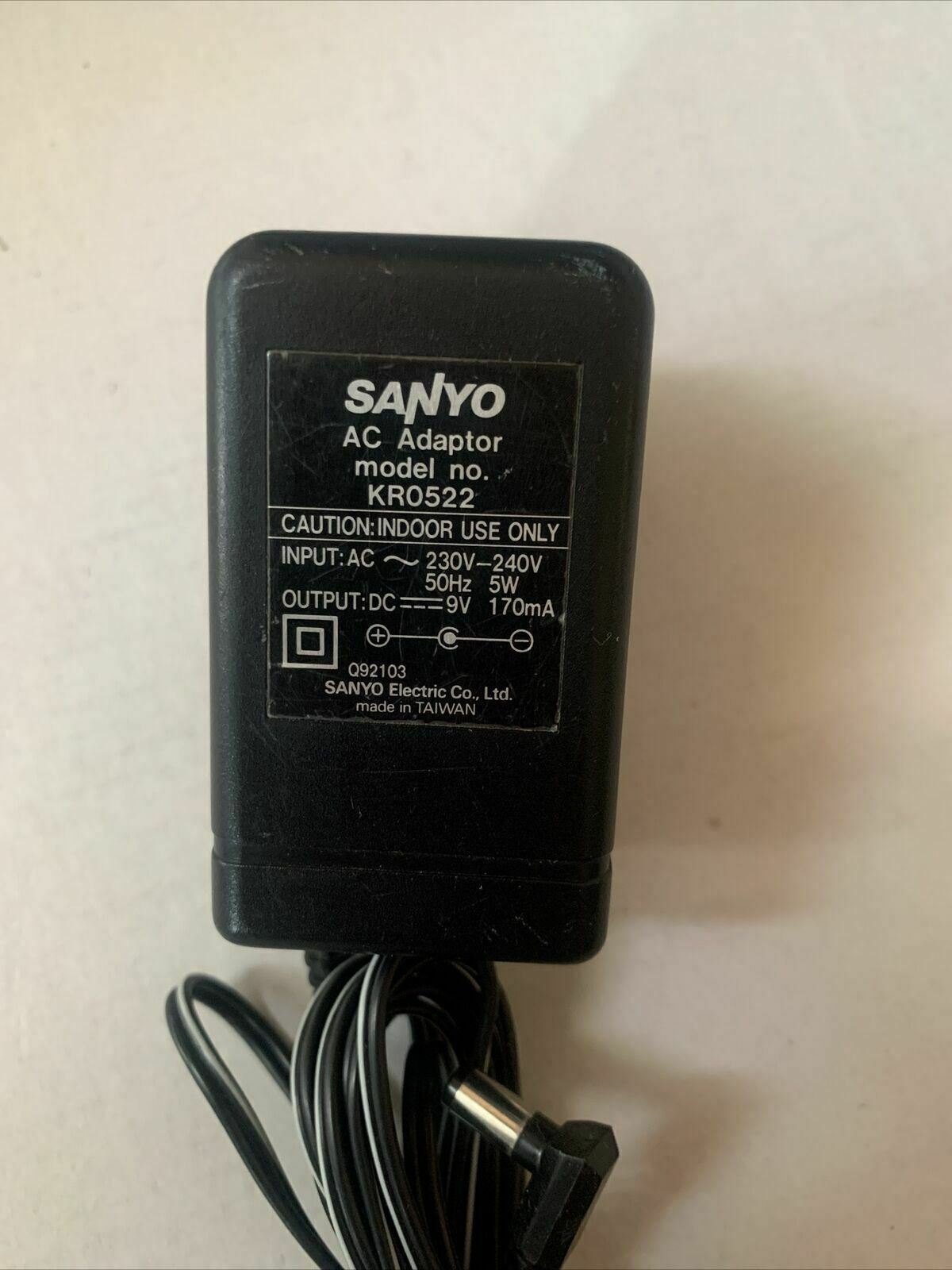 Genuine SANYO KR0522 AC Adaptor 9v 170mA Power Supply