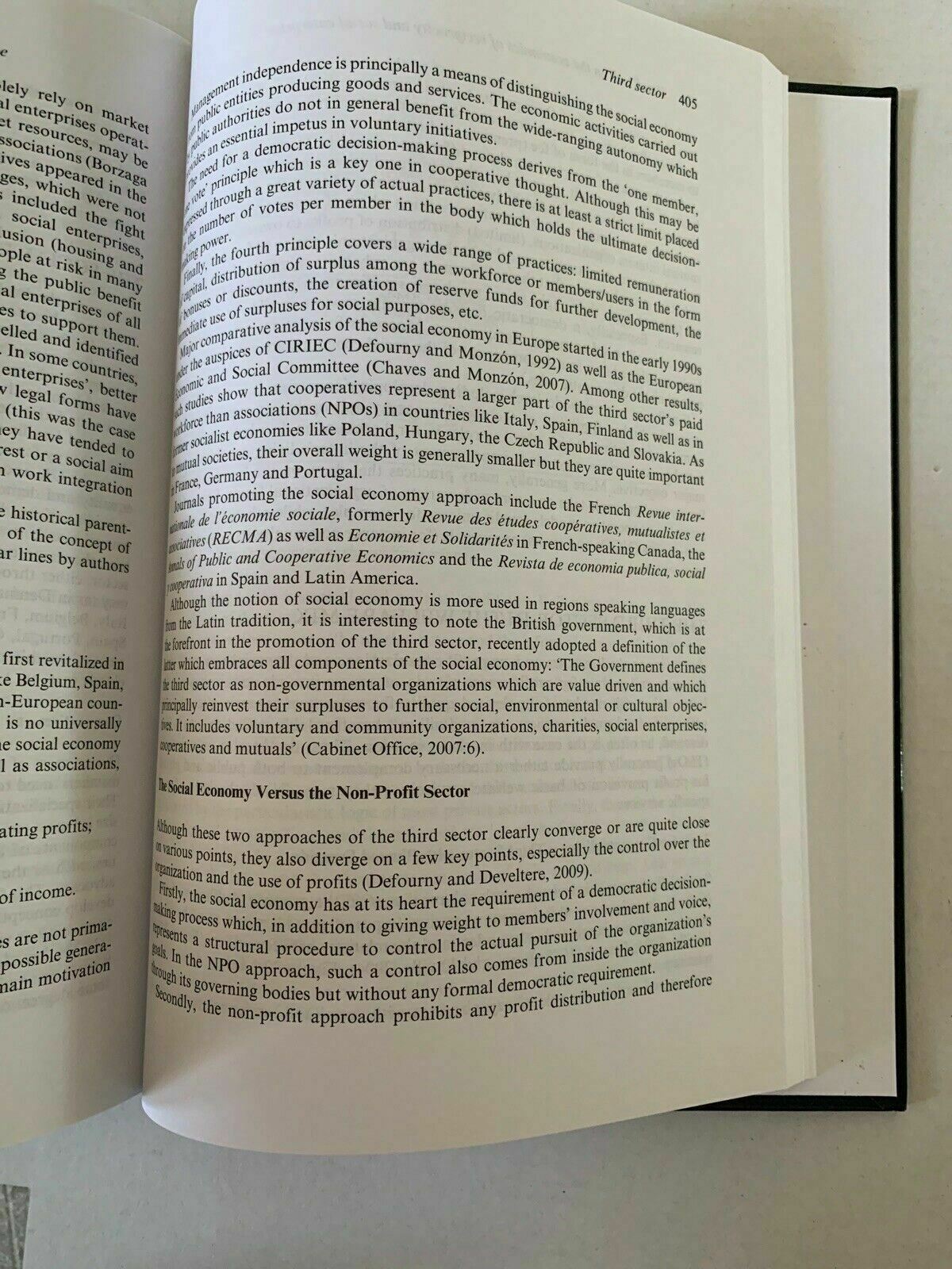 Handbook on the Economics of Reciprocity and Social Enterprise by Luigino Bruni