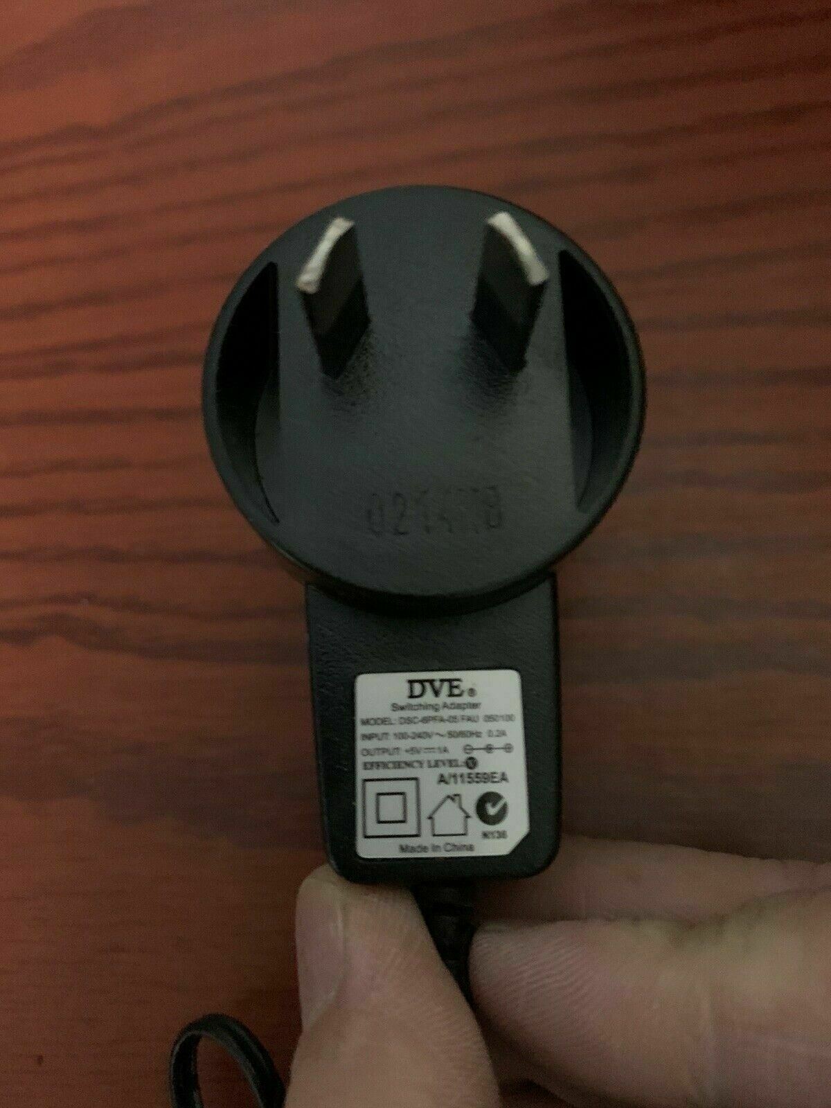 Genuine DVE DSC-6PFA-05 FAU AC Adapter 5V 1A