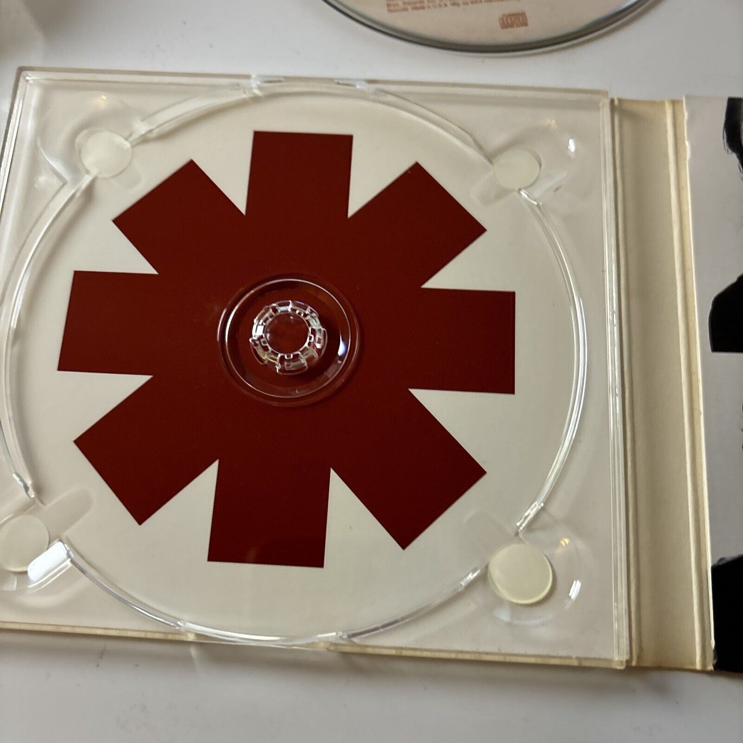 Red Hot Chili Peppers - Greatest Hits And Videos (DVD & CD, 2003) All Regions