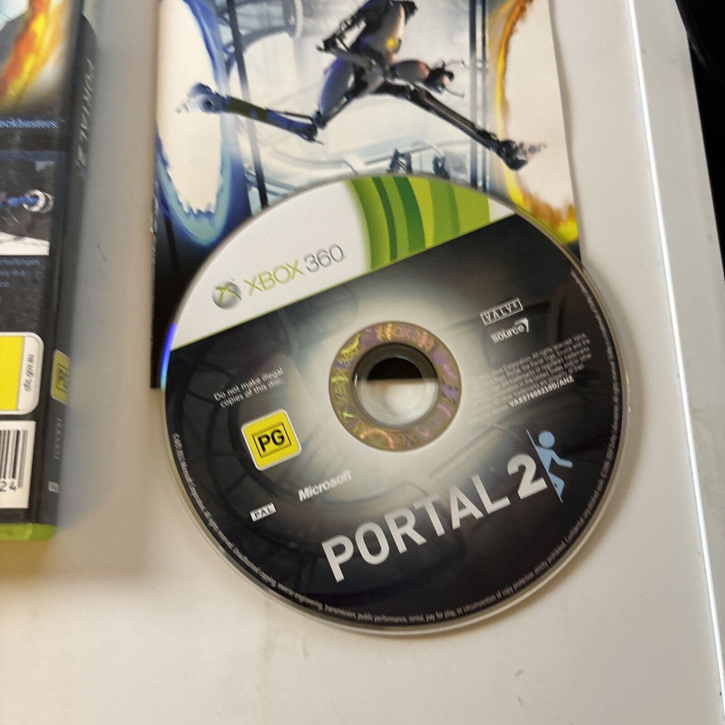 PORTAL 2 Microsoft XBOX 360 Game with Manual PAL