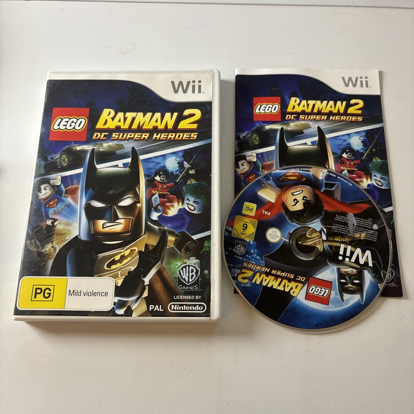 LEGO Batman Super Heroes 2 - Nintendo Wii PAL - Complete with Manual