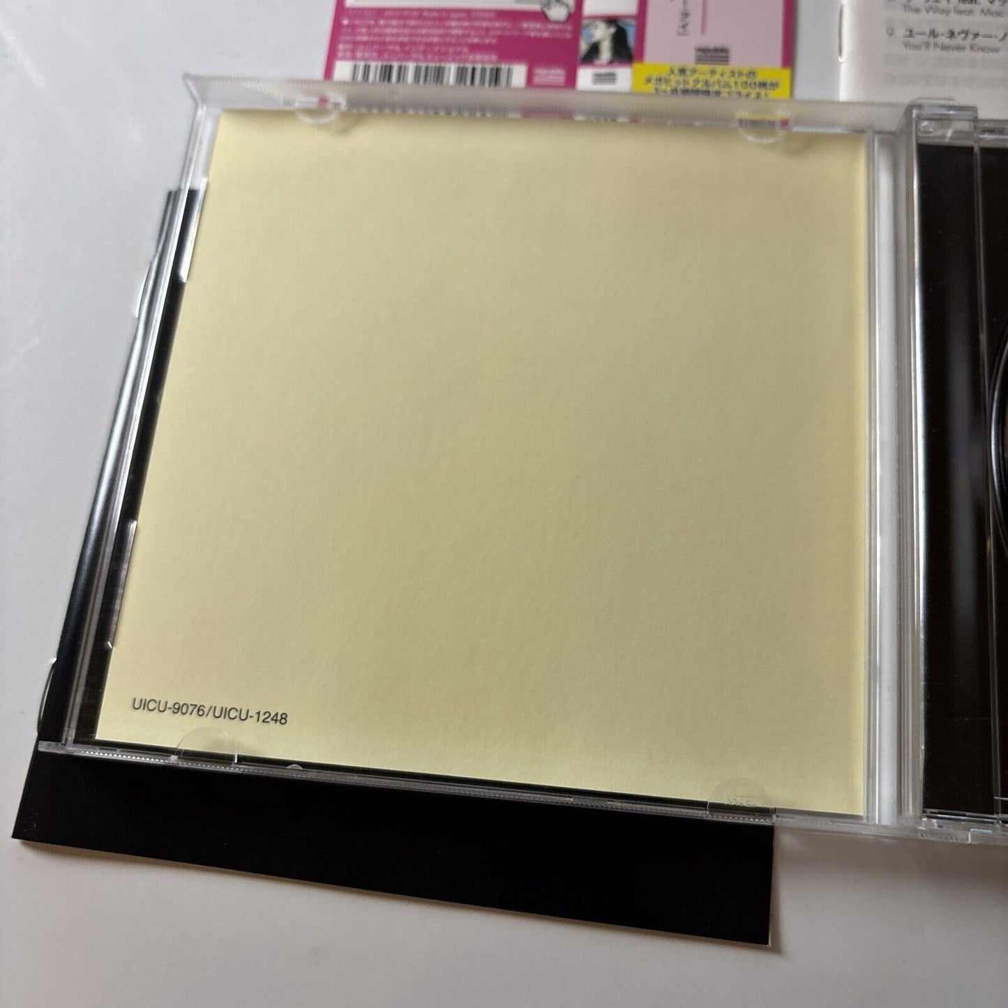 Ariana Grande - Yours Truly (CD, 2017) Japan uico-9728 Republic Records Obi