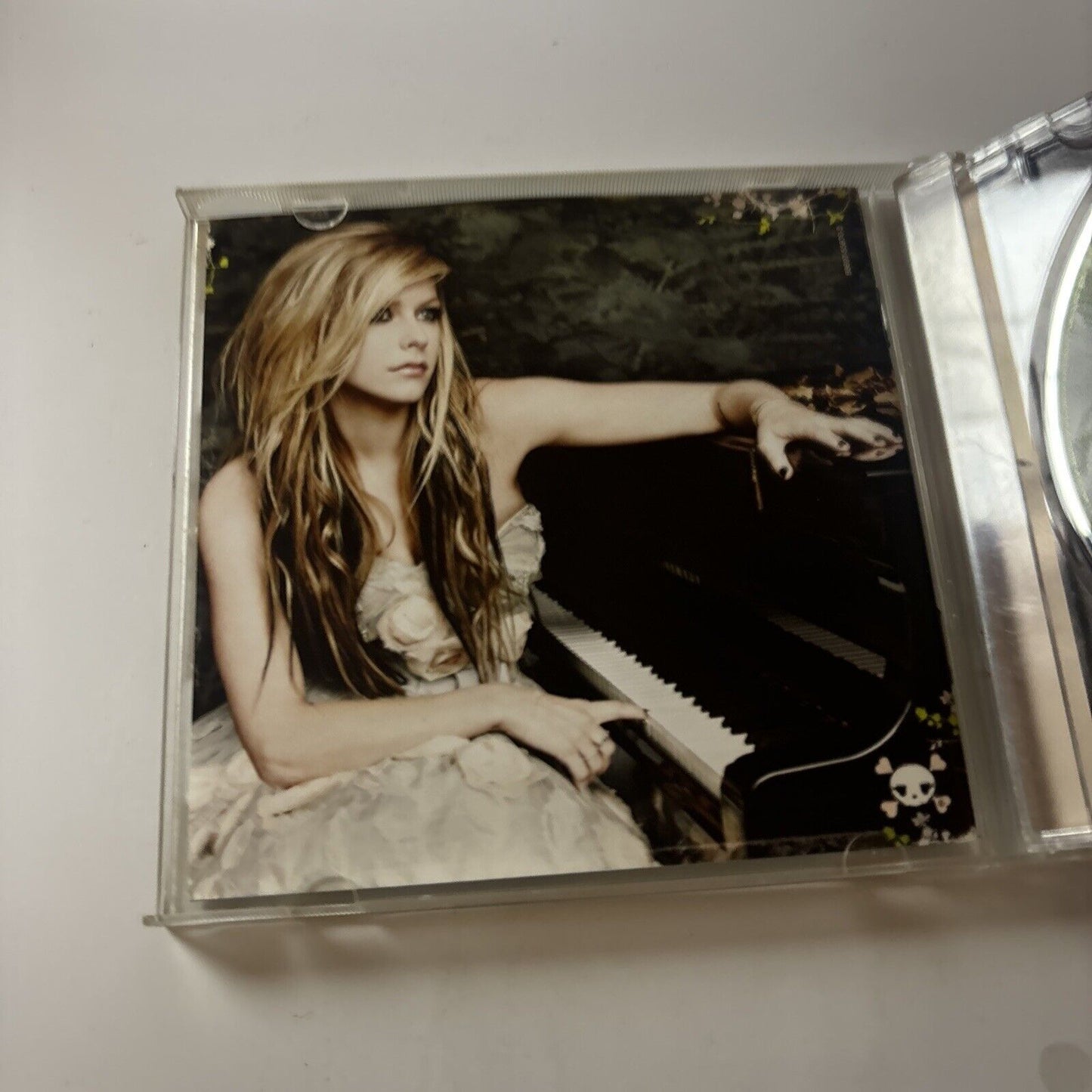 Avril Lavigne - Goodbye Lullaby (CD, 2011) RCA