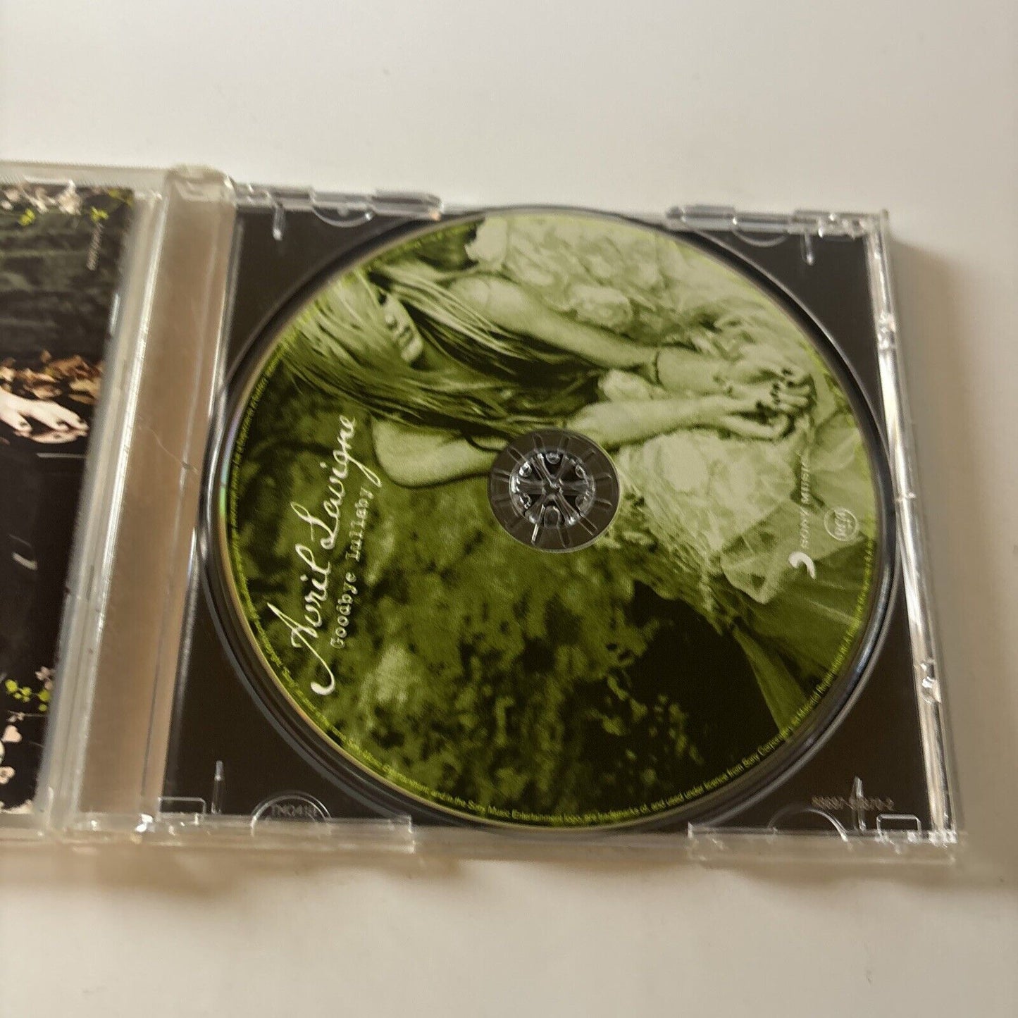 Avril Lavigne - Goodbye Lullaby (CD, 2011) RCA