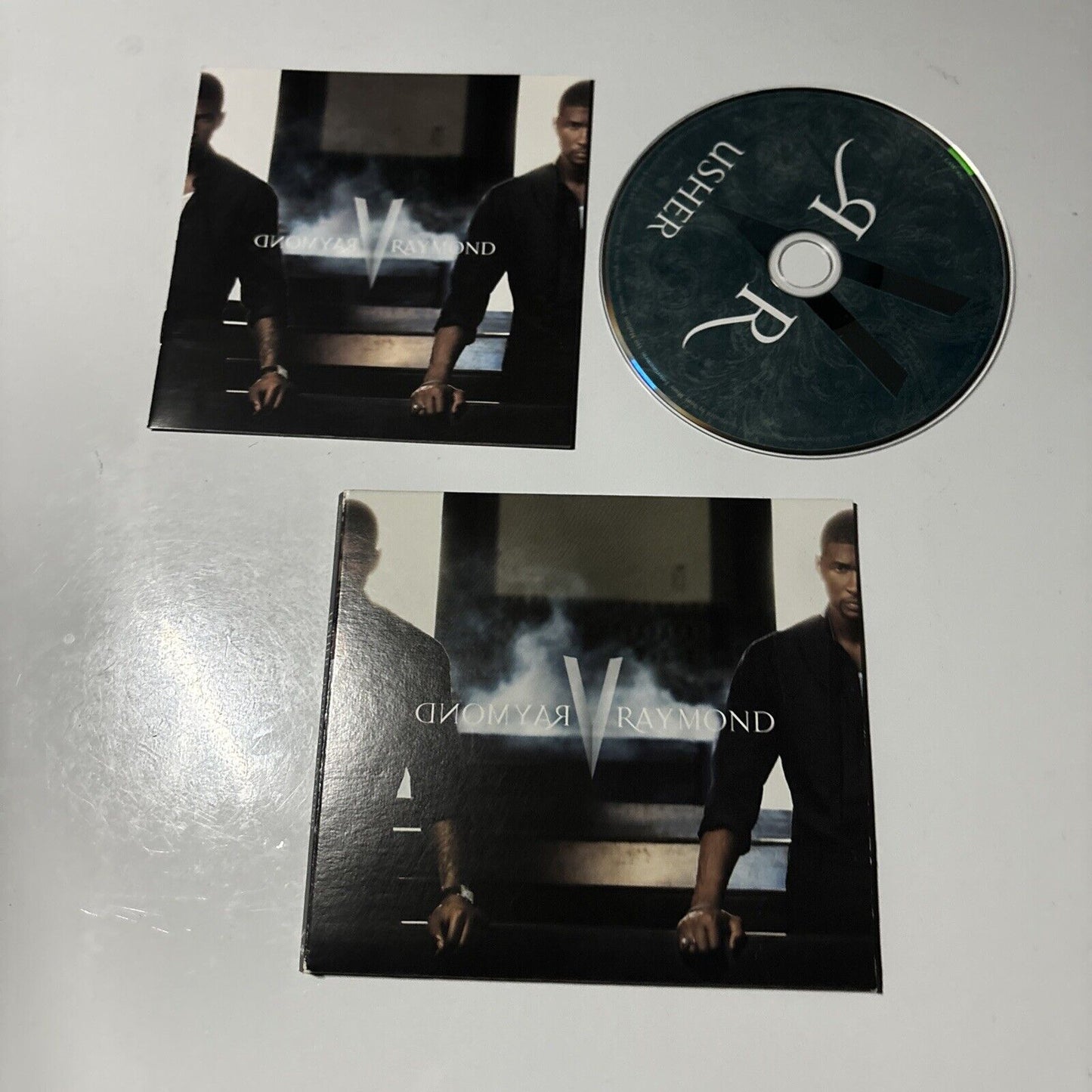 Usher - Raymond V Raymond (CD, 2010) USA Laface Records