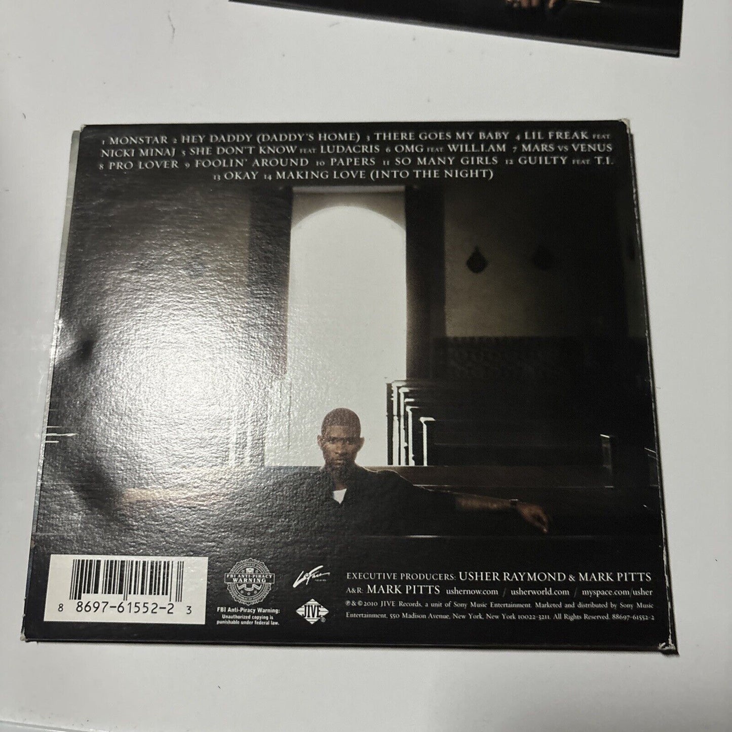 Usher - Raymond V Raymond (CD, 2010) USA Laface Records