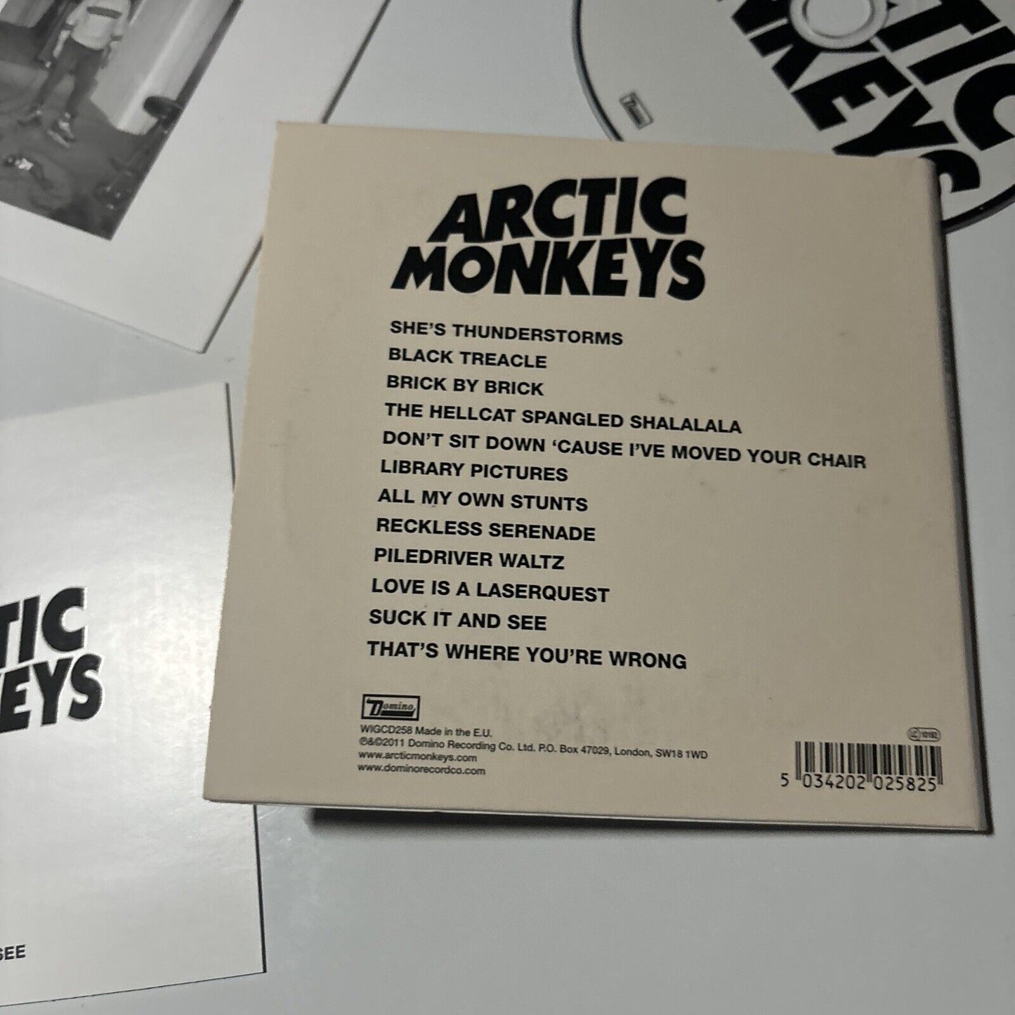 Arctic Monkeys - Suck It And See (CD, 2011) UK WIGCD258