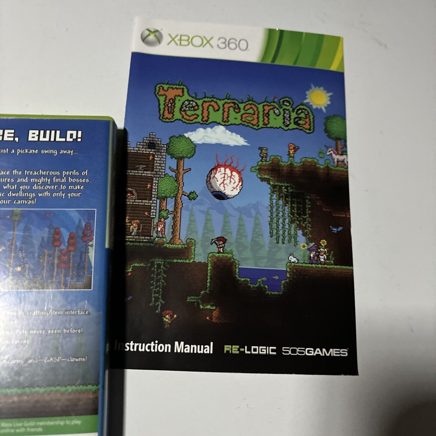 Terraria (Xbox 360) Complete with Manual (2011) PAL