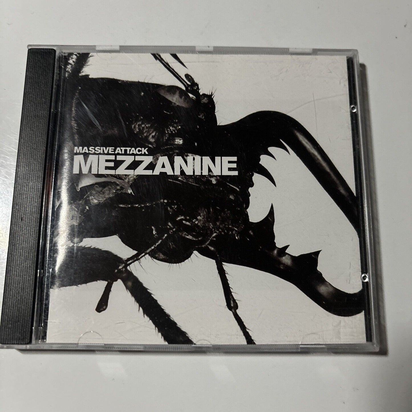 Massive Attack - Mezzanine (CD, 1998)  Virgin 104147