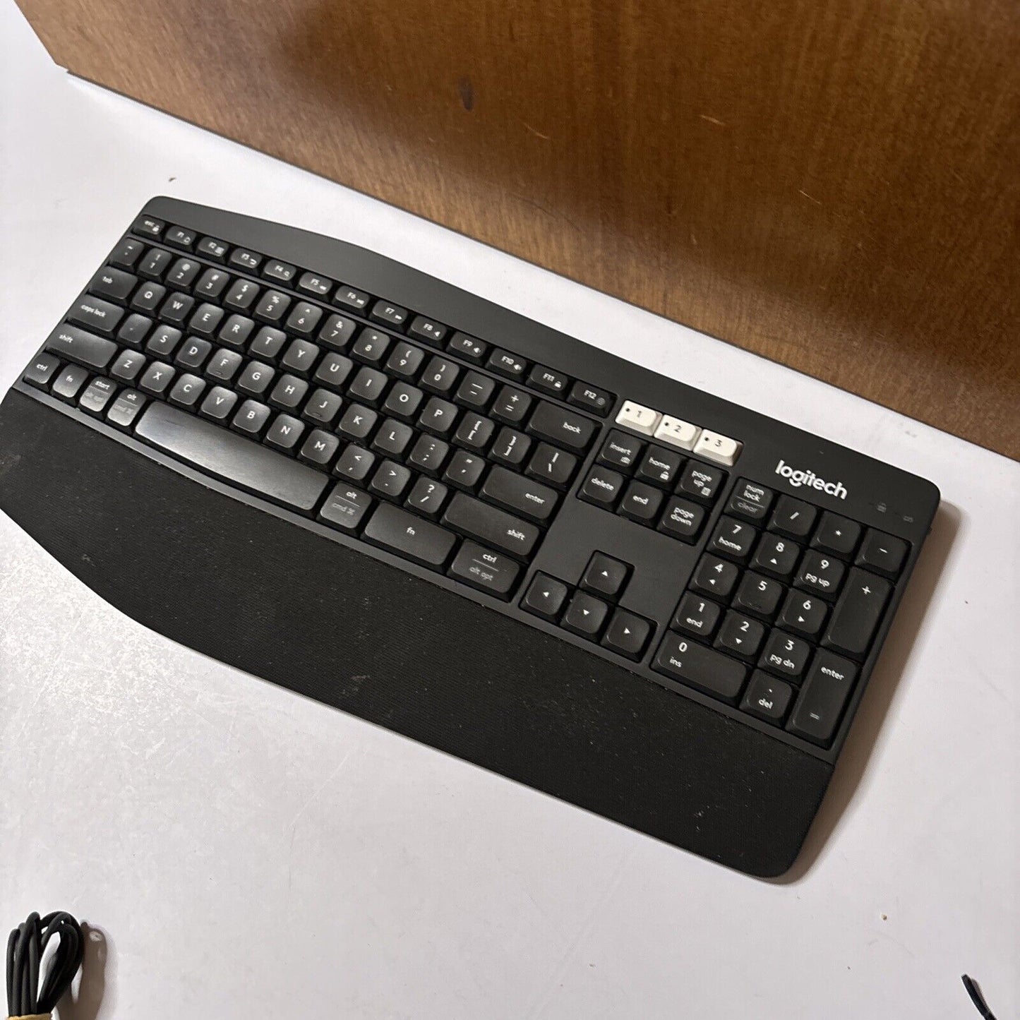 Logitech K850 Bluetooth Wireless Keyboard & M90 USB Mouse