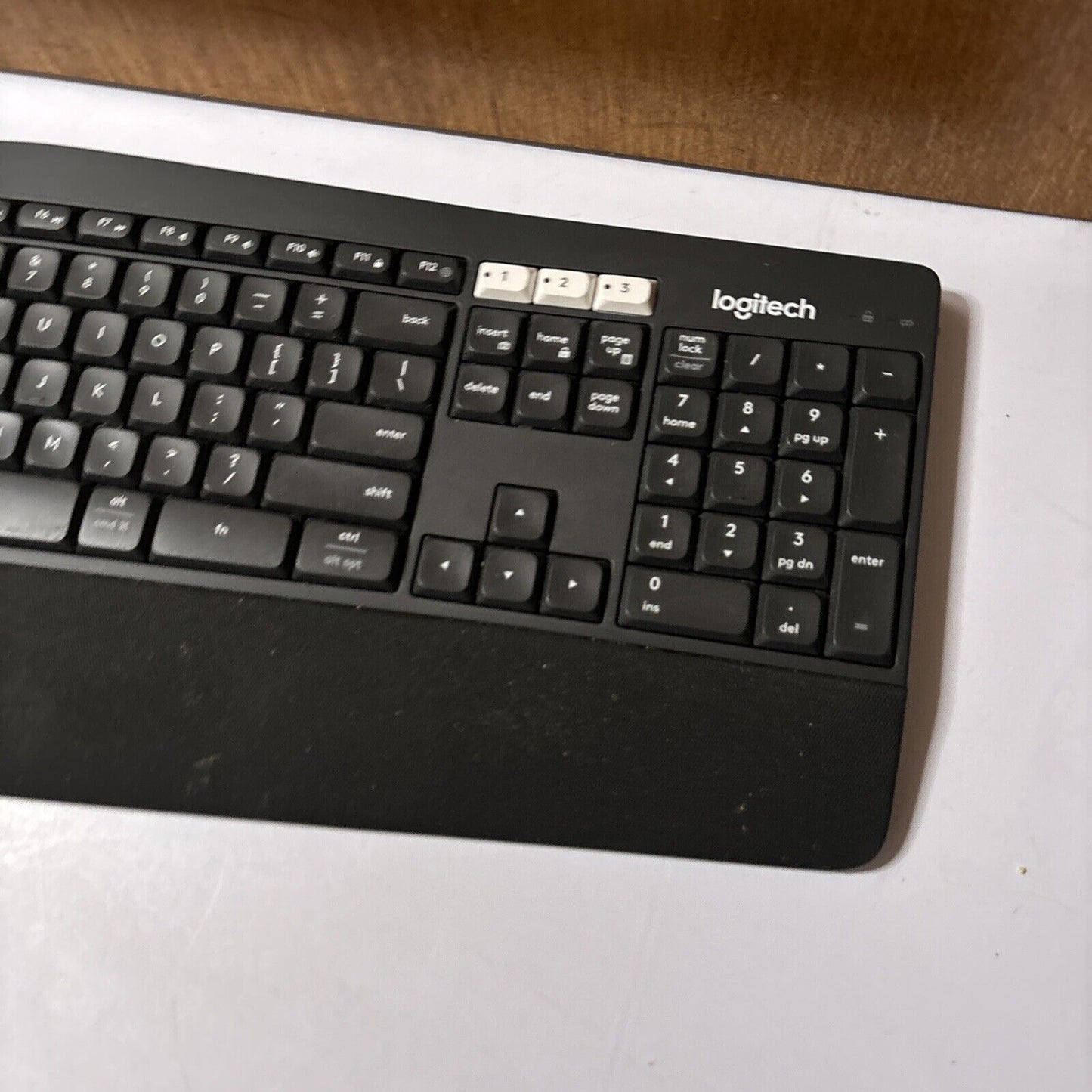 Logitech K850 Bluetooth Wireless Keyboard & M90 USB Mouse