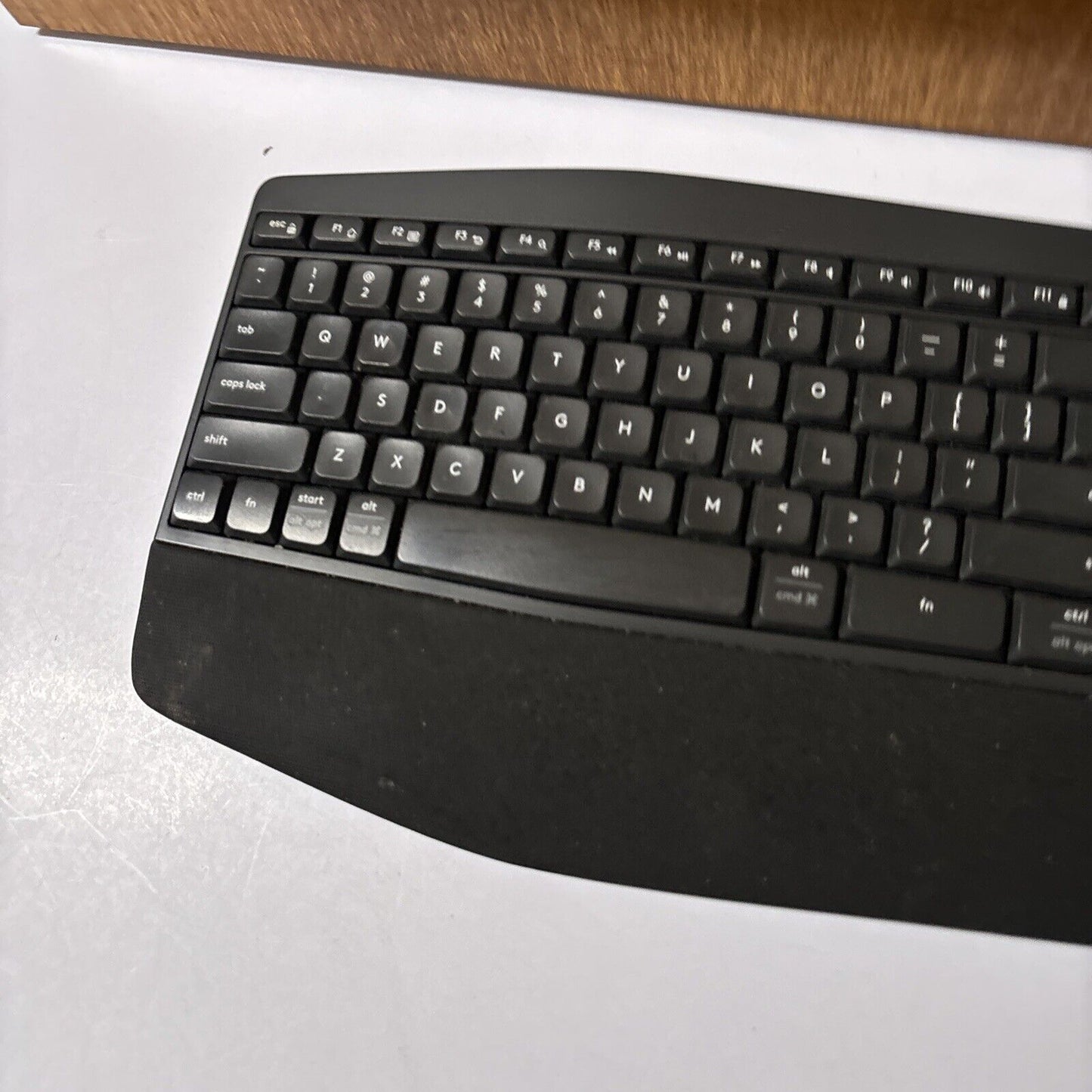 Logitech K850 Bluetooth Wireless Keyboard & M90 USB Mouse