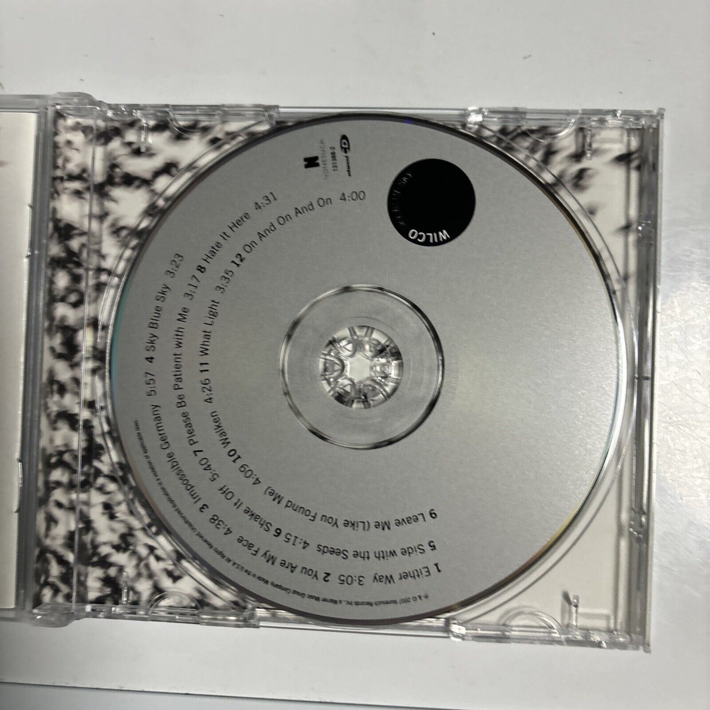 Wilco - Sky Blue Sky (CD, 2007) Nonesuch 131388-2 Rock Folk World Country
