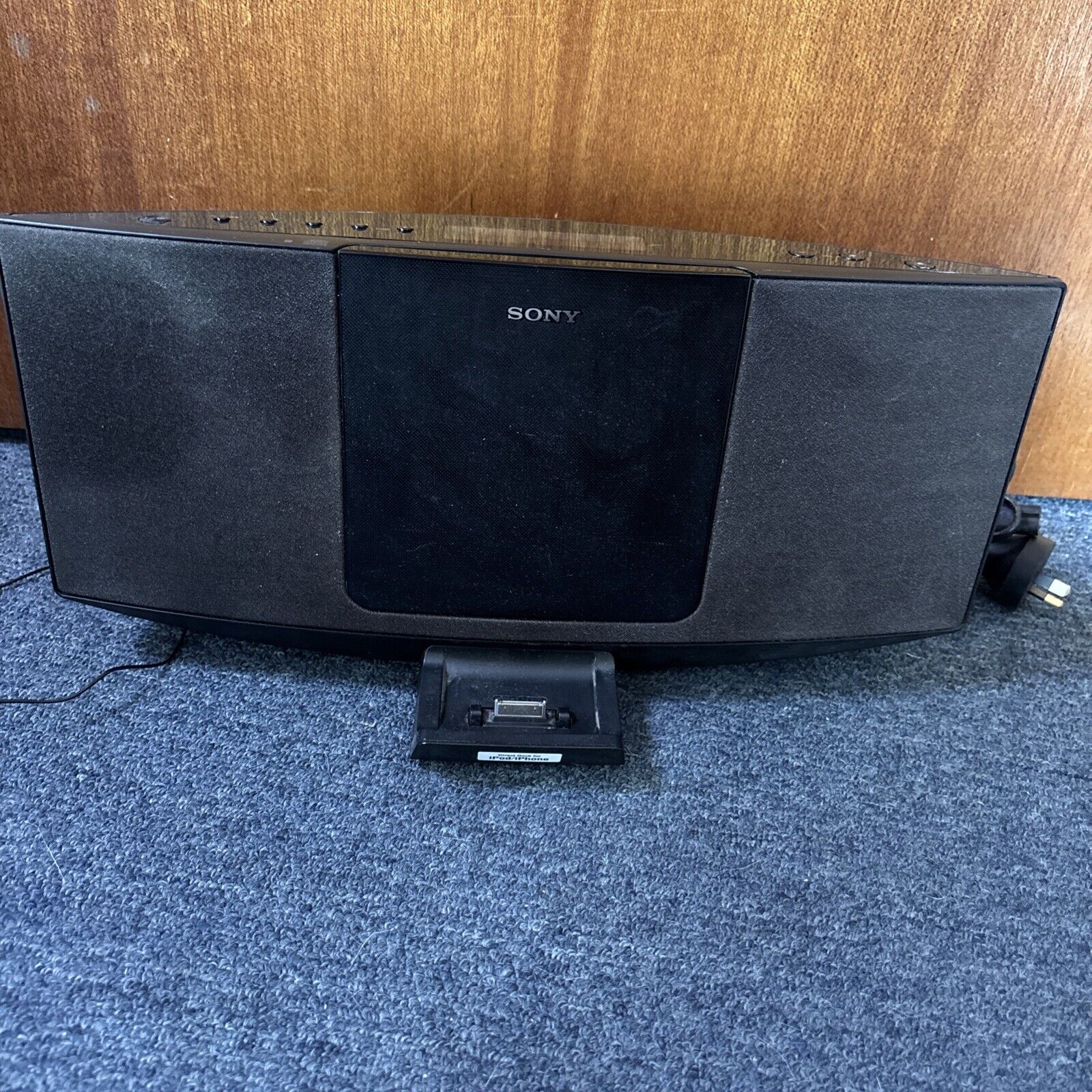 Sony Micro Hi-fi CD Player AM/FM 30-Pin iPod Dock CMT-V10ip – Retro Unit
