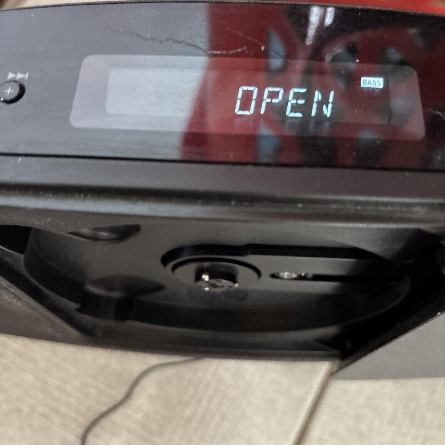 Sony Micro Hi-fi CD Player AM/FM 30-Pin iPod Dock CMT-V10ip