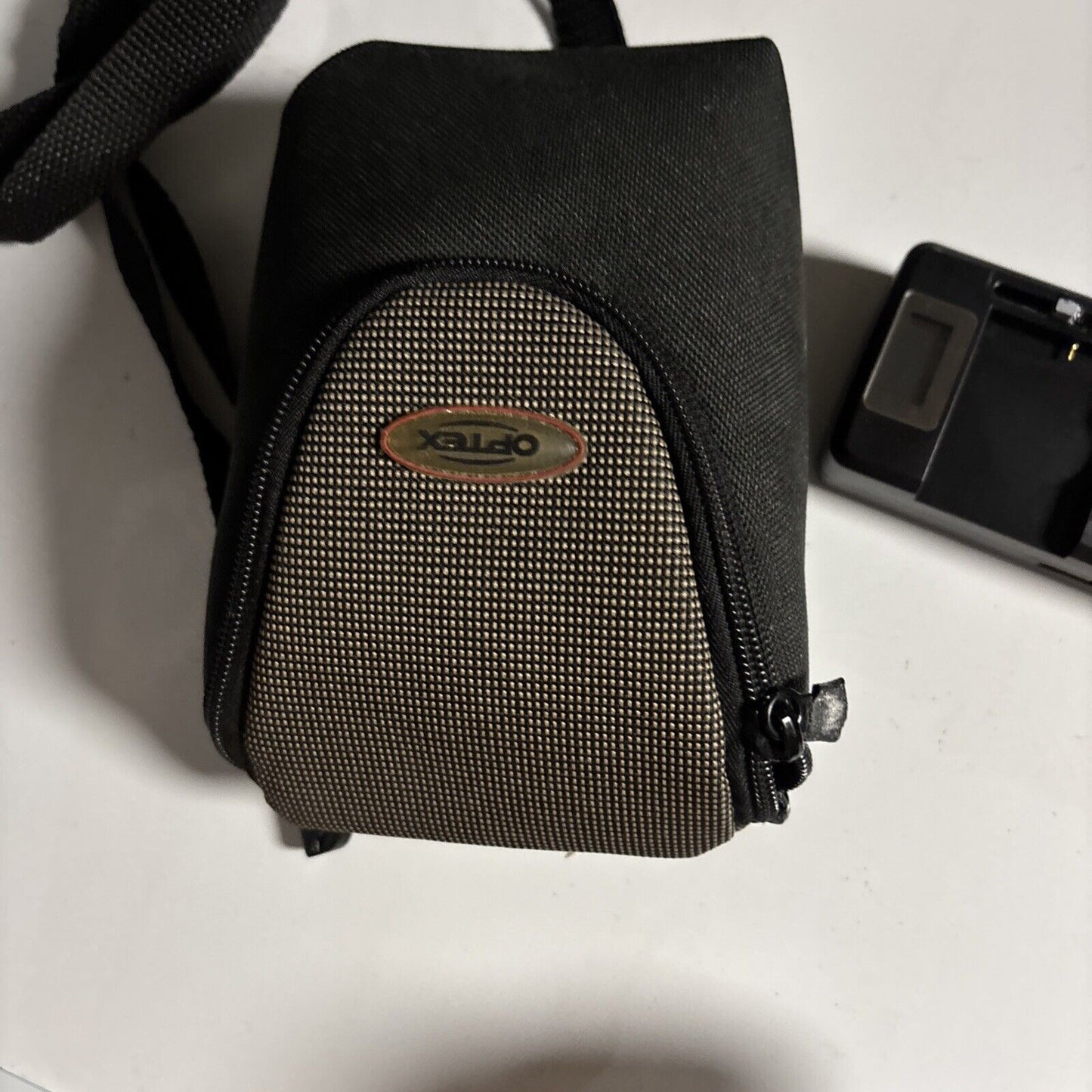 Sony Cyber-Shot DSC-HX7V Digital Camera GPS Charger 4GB SD Card Case 16.2MP