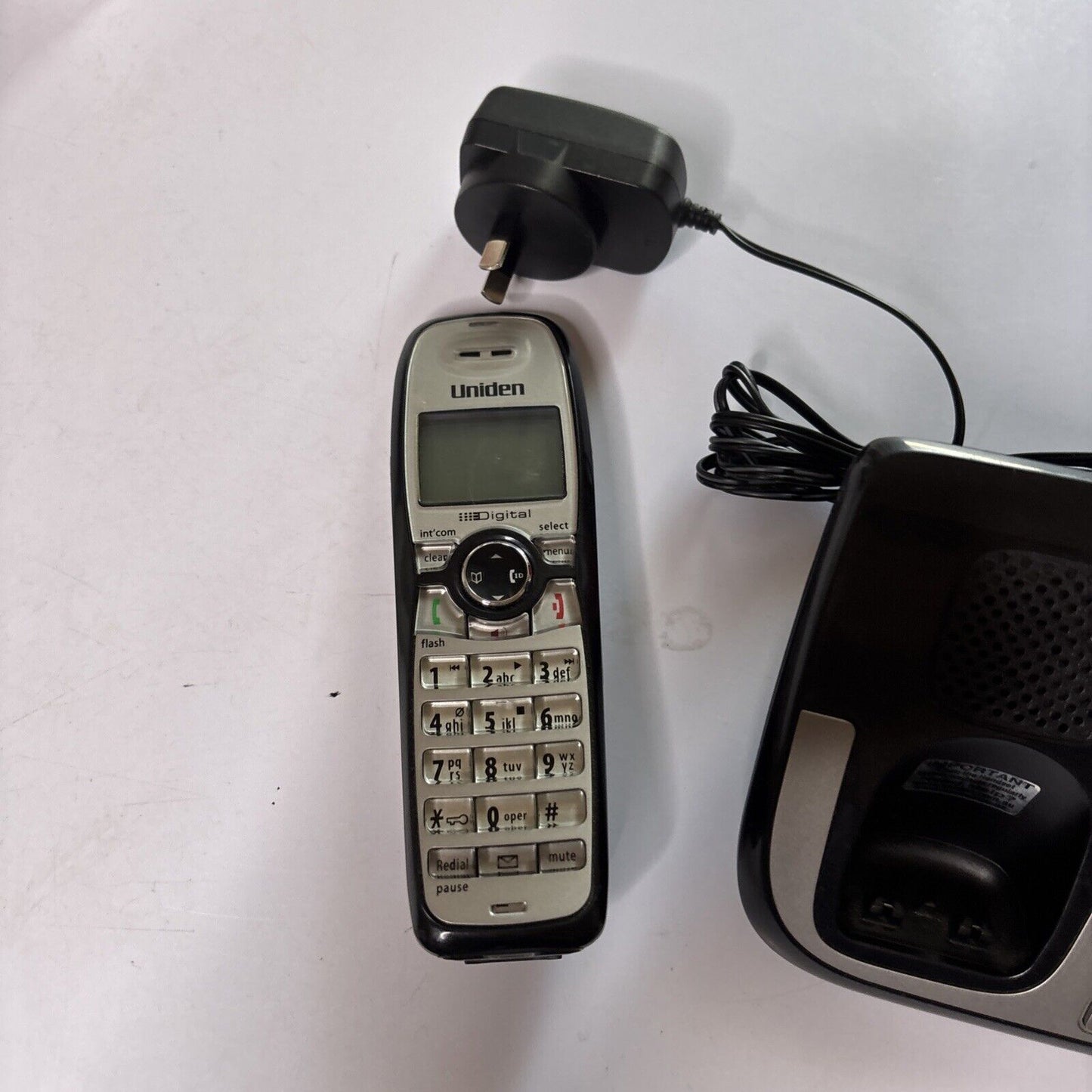 Uniden XDECT7055+1 Digital Answering Machine 1 Handset Landline Cordless Phone