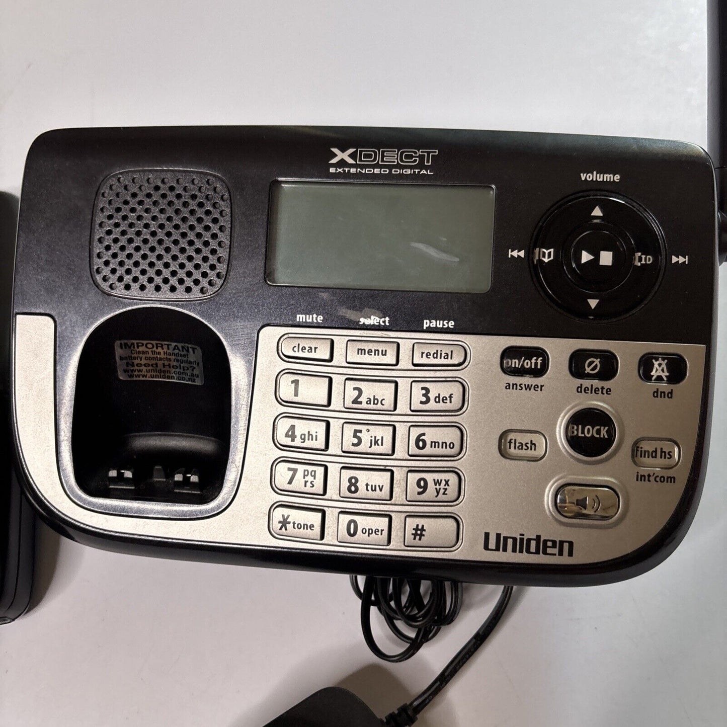 Uniden XDECT7055+1 Digital Answering Machine 1 Handset Landline Cordless Phone