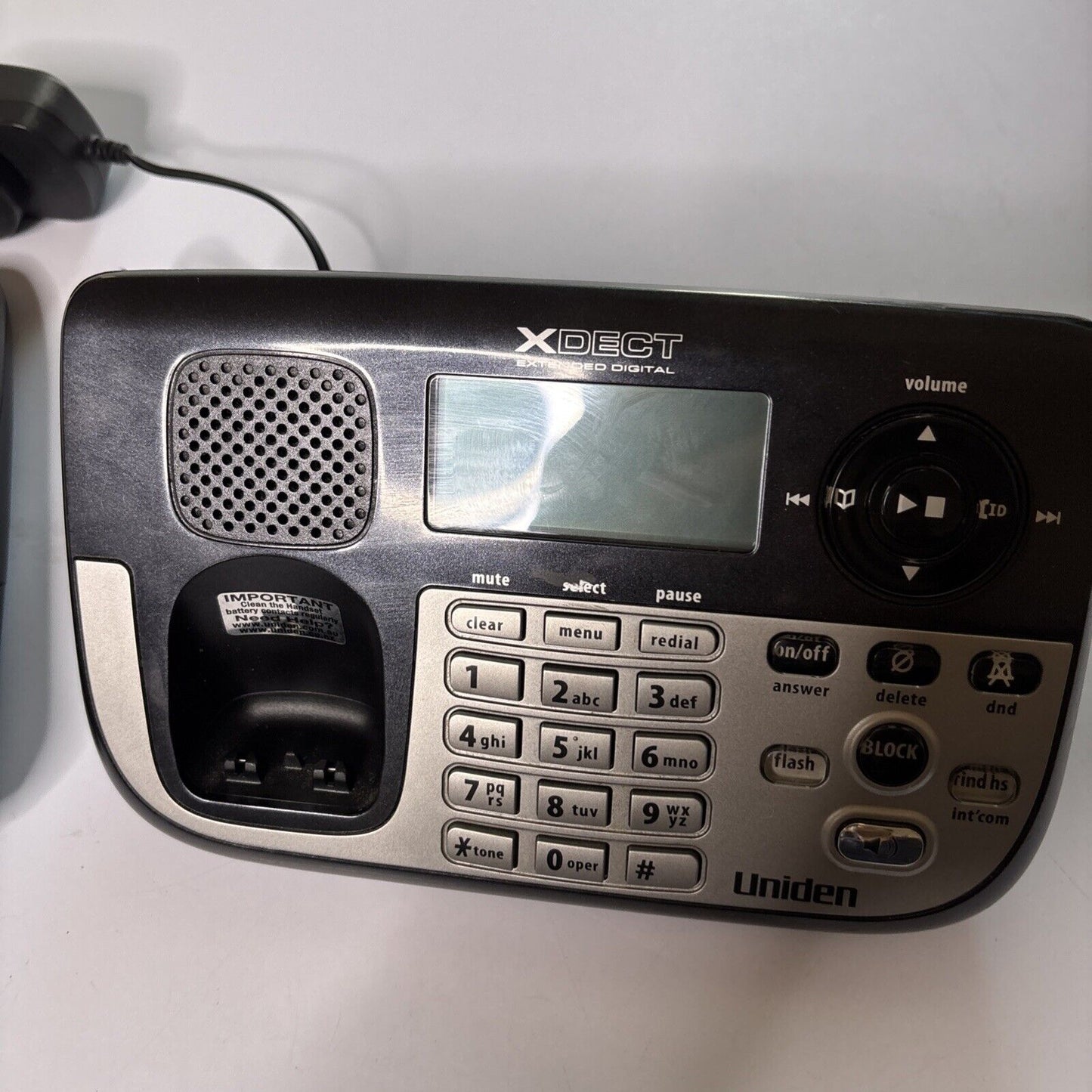 Uniden XDECT7055+1 Digital Answering Machine 1 Handset Landline Cordless Phone