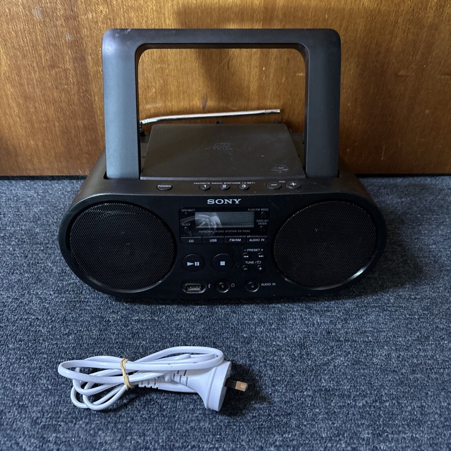 Sony Personal Audio System CD Player USB AM/FM Radio ZS-PS50
