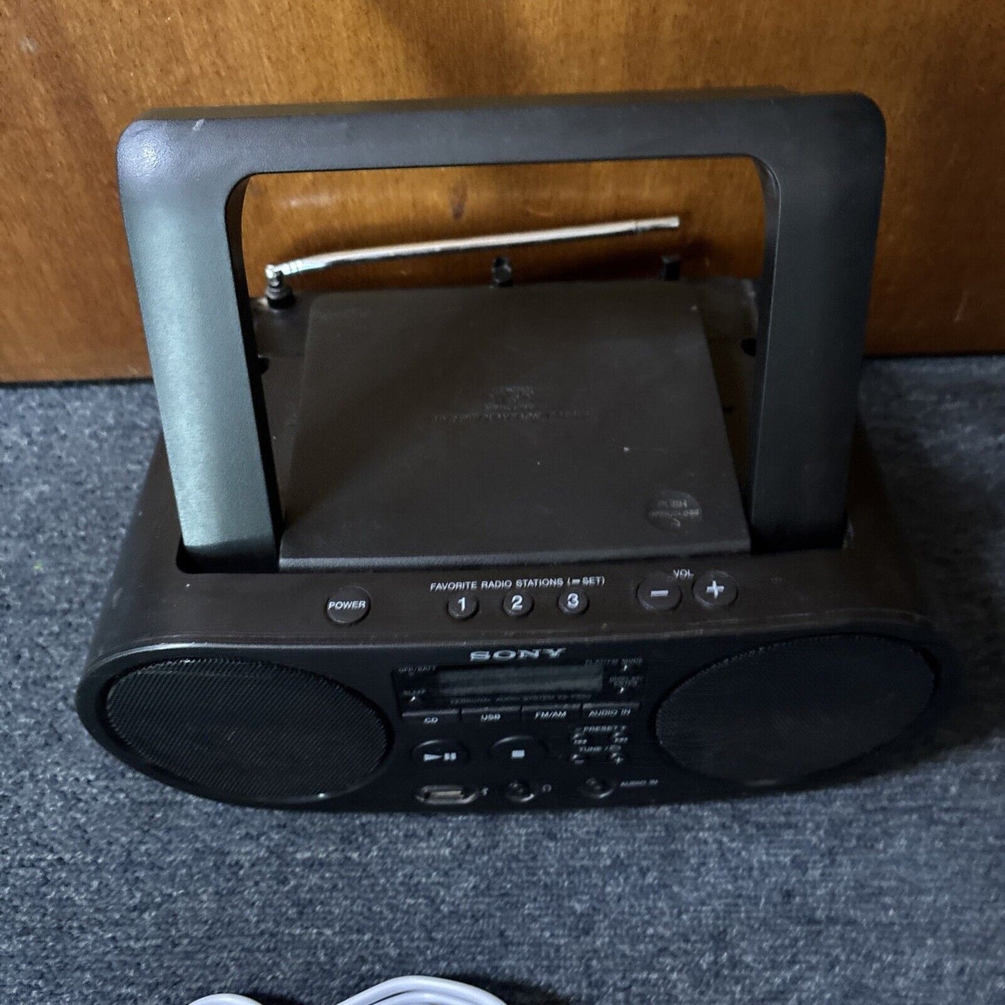 Sony Personal Audio System CD Player USB AM/FM Radio ZS-PS50