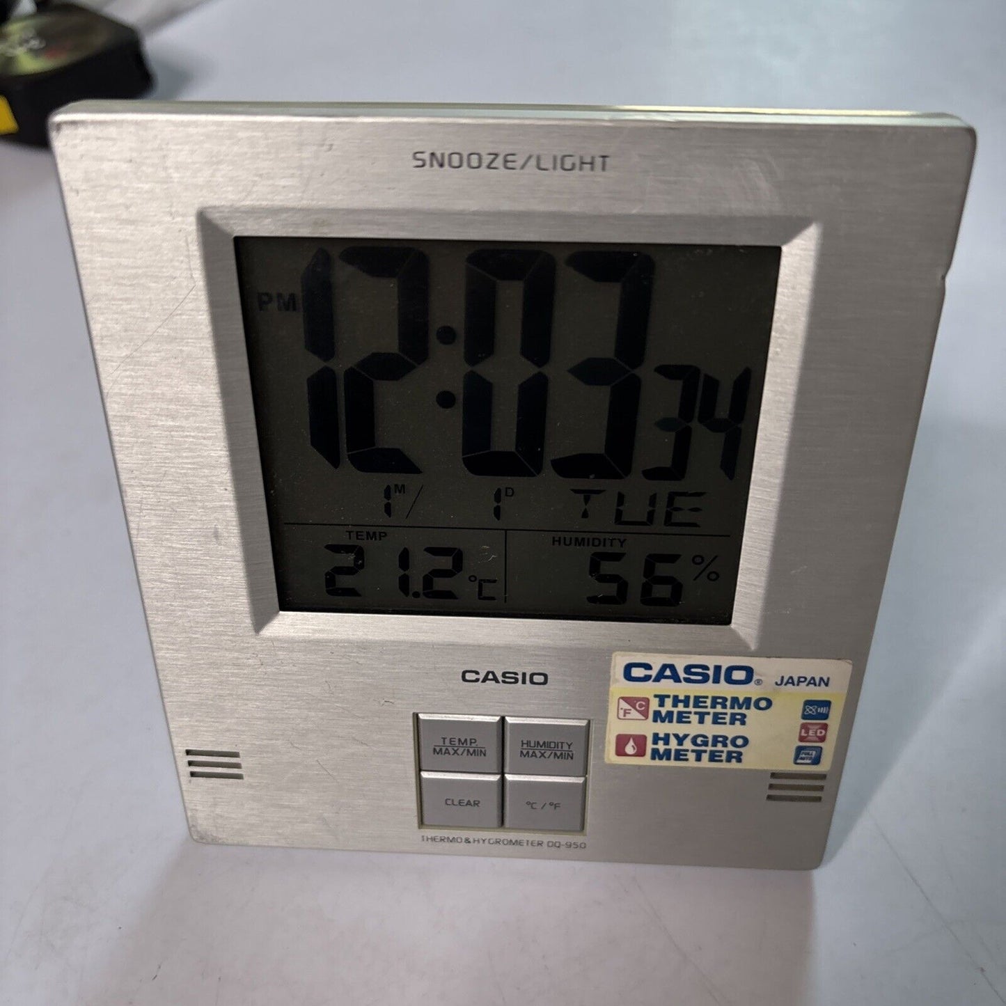 Casio Desk Clock Thermometer Hygrometer DQ-950