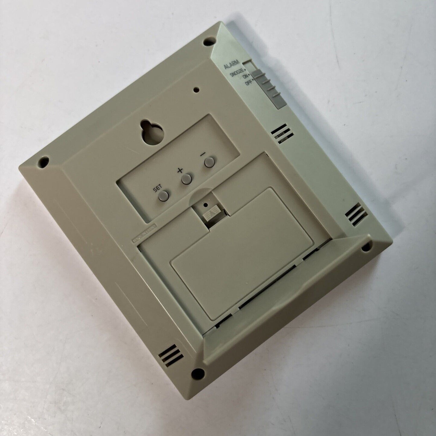 Casio Desk Clock Thermometer Hygrometer DQ-950