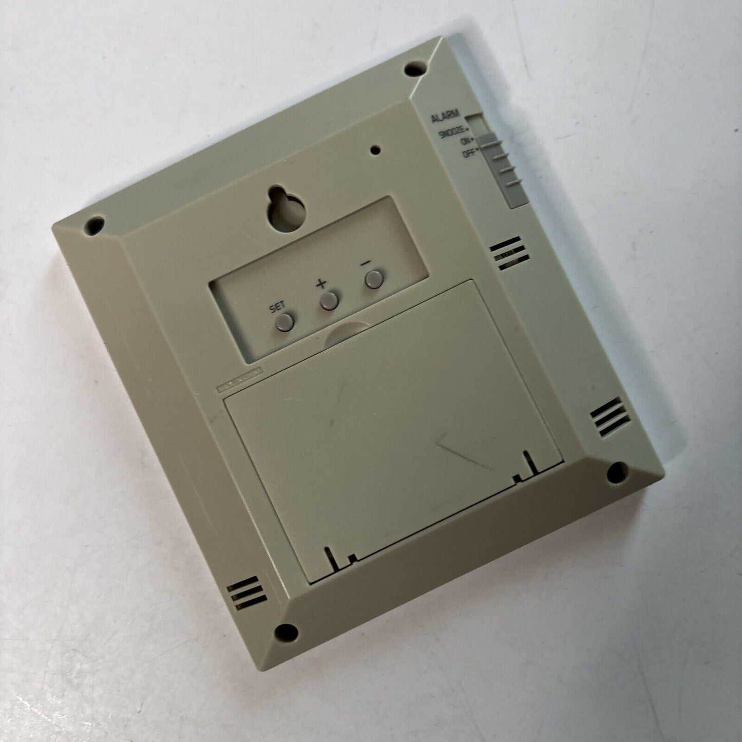 Casio Desk Clock Thermometer Hygrometer DQ-950