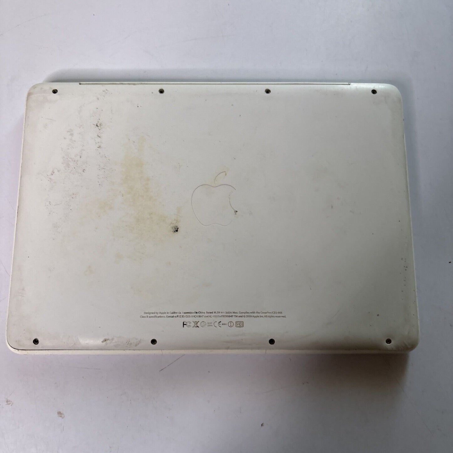 Apple MacBook 2009 13" 250GB 2GB RAM A1342 Emc2350 *Not Working For Parts Repair