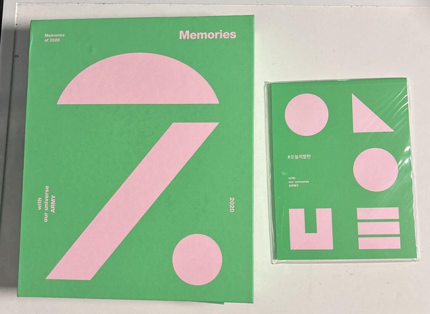 BTS Memories of 2020 DVD 7-Disc Japan Version Region 2, Folder, Photocard