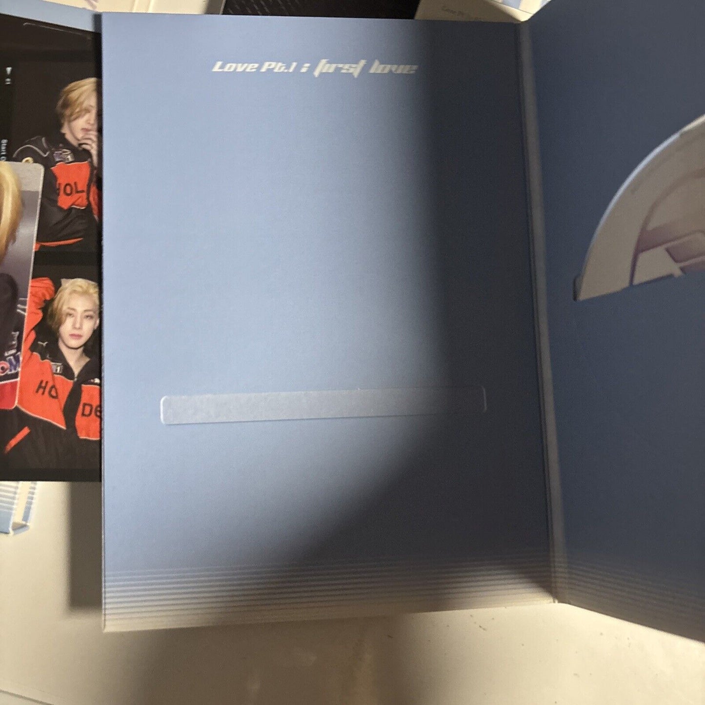 Wei – Love Pt.1 : First Love (CD White Version. 2022) L200002359 Korea PhotoBook