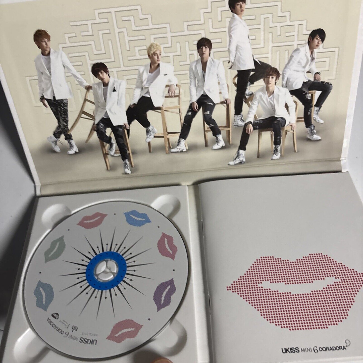 U-Kiss – Doradora (CD, 2012) WMCD-0119 Korea Photo Book