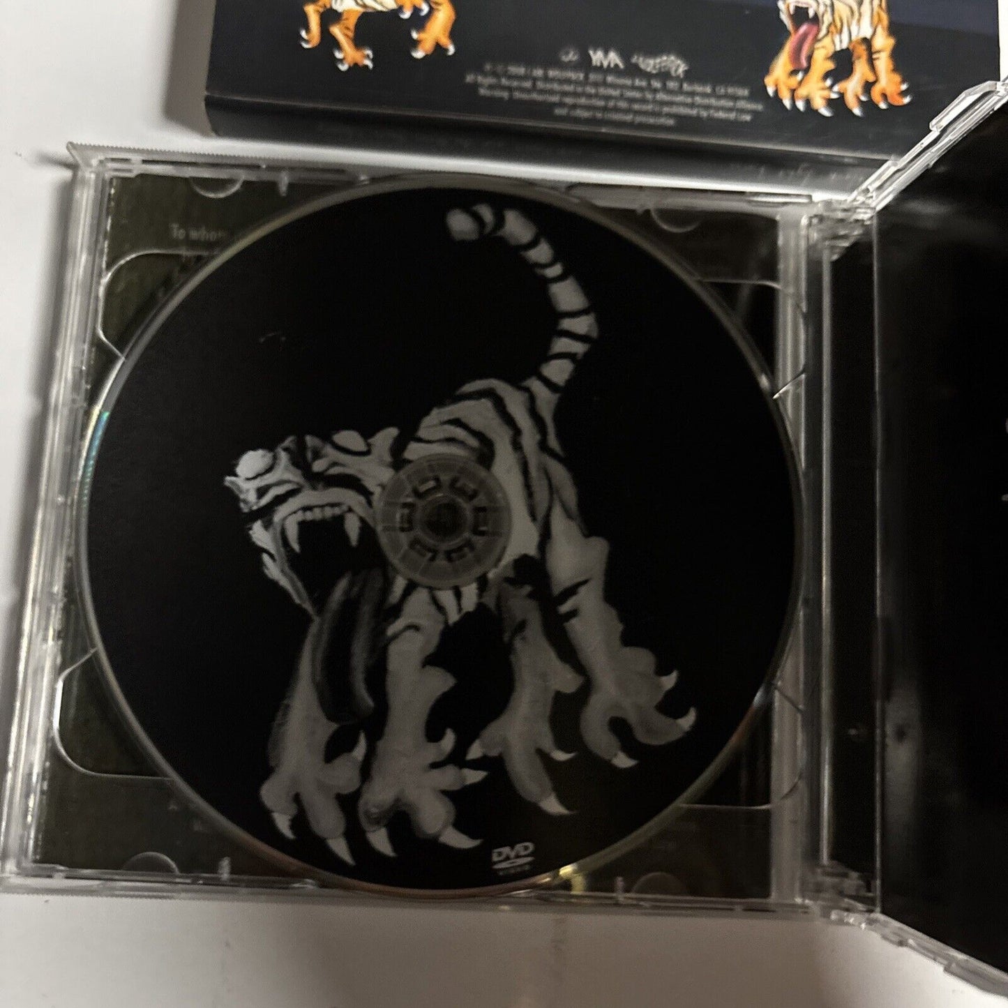 Black Light Burns – Cover Your Heart And The Anvil Pants Odyssey (CD + DVD 2008)