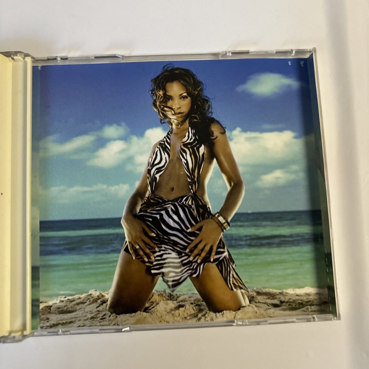 Ashanti – Chapter II (CD + DVD, 2003) uicd-9010 Japan