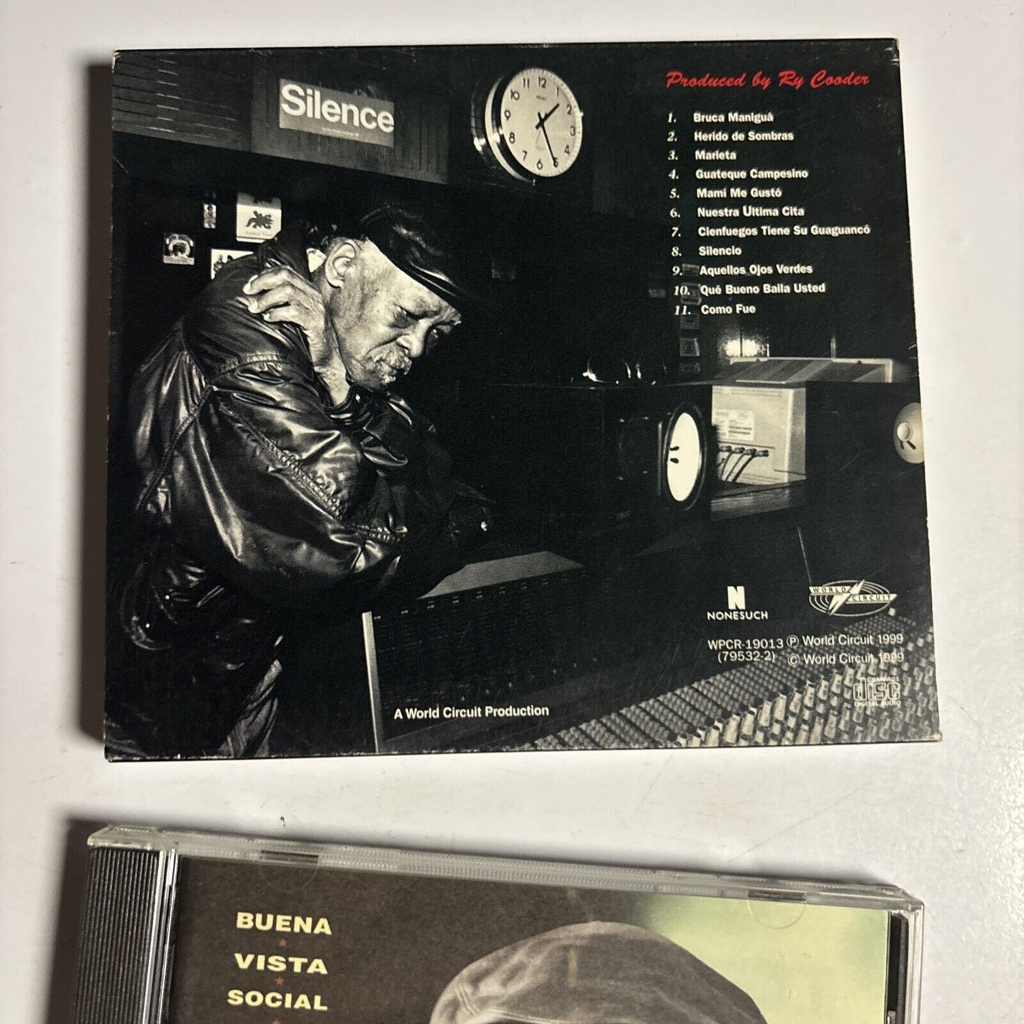 Ibrahim Ferrer � Buena Vista Social Club Presents Ibrahim Ferrer (CD 1999) Japan