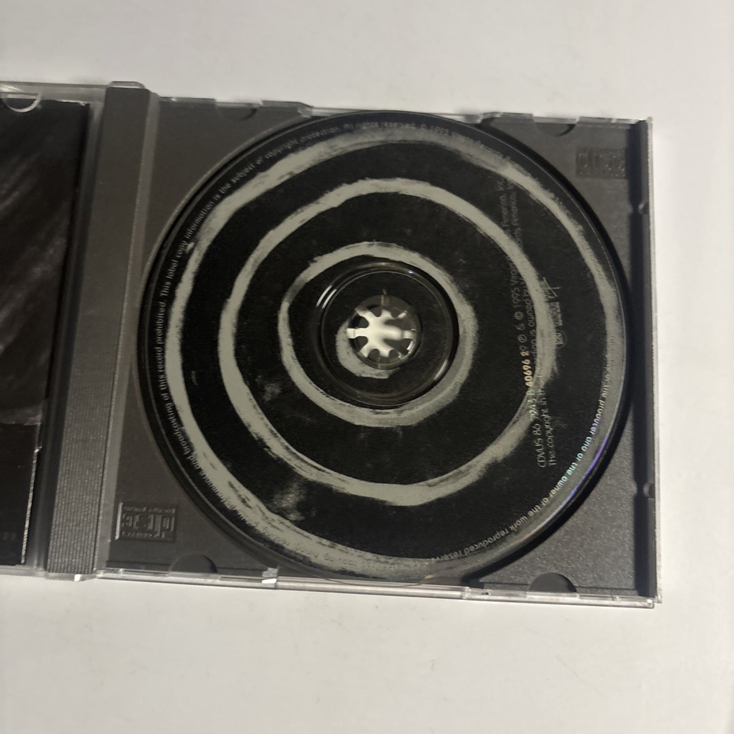 Lenny Kravitz – Circus (CD, 1995) Italy 7243 8 40696 2 9