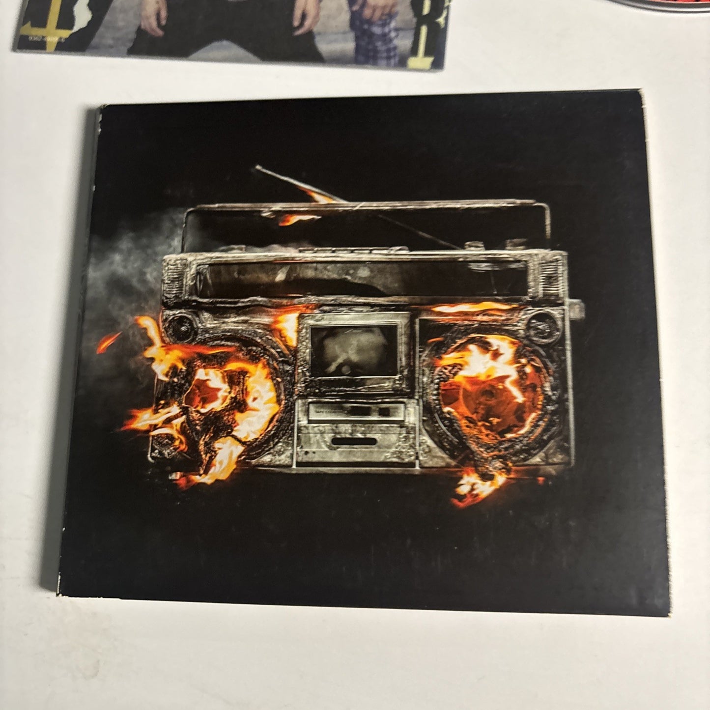 Green Day – Revolution Radio (CD, 2016) Europe Digipak 9362-49200-6
