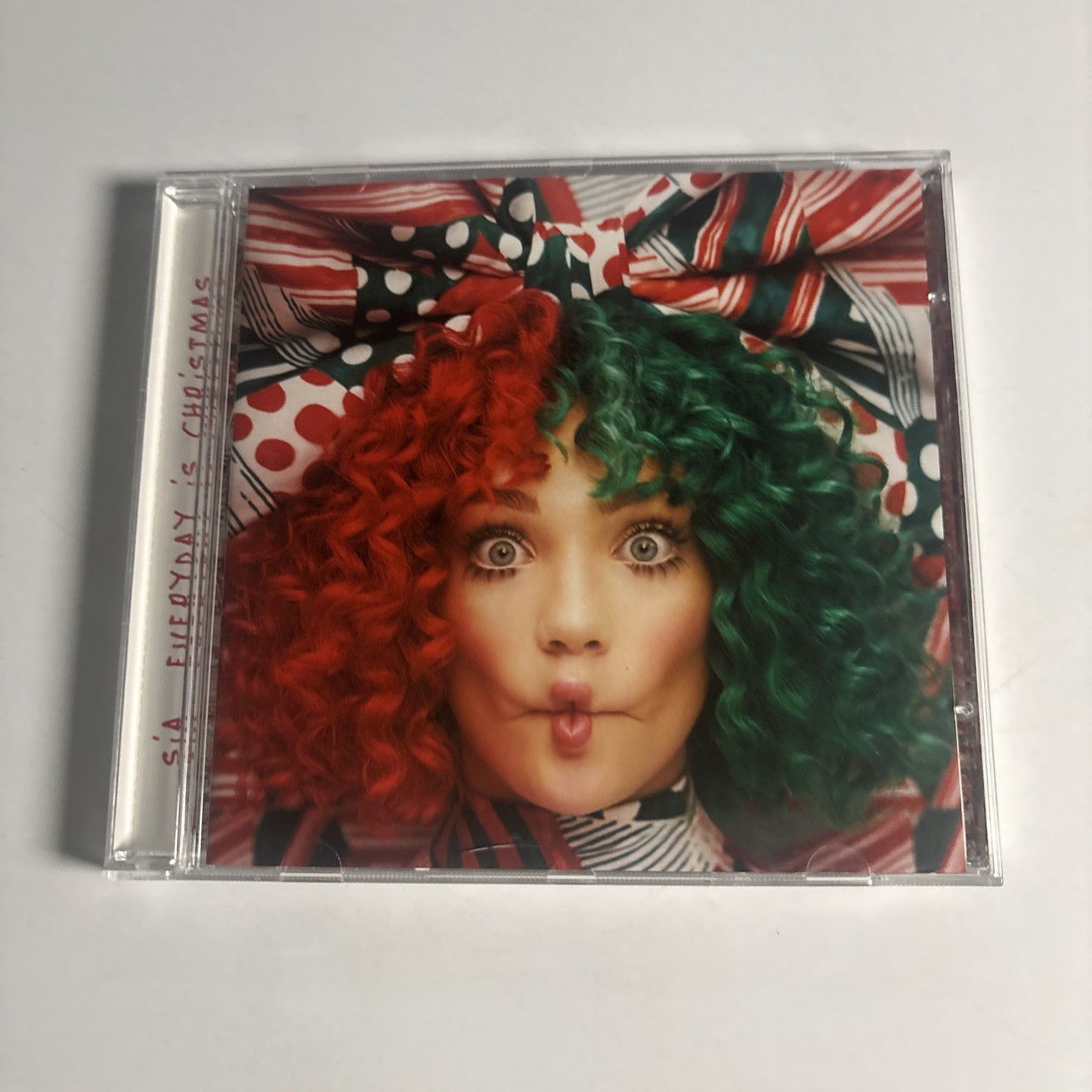 Sia – Everyday Is Christmas (CD, 2017) Europe 7567-86597-3