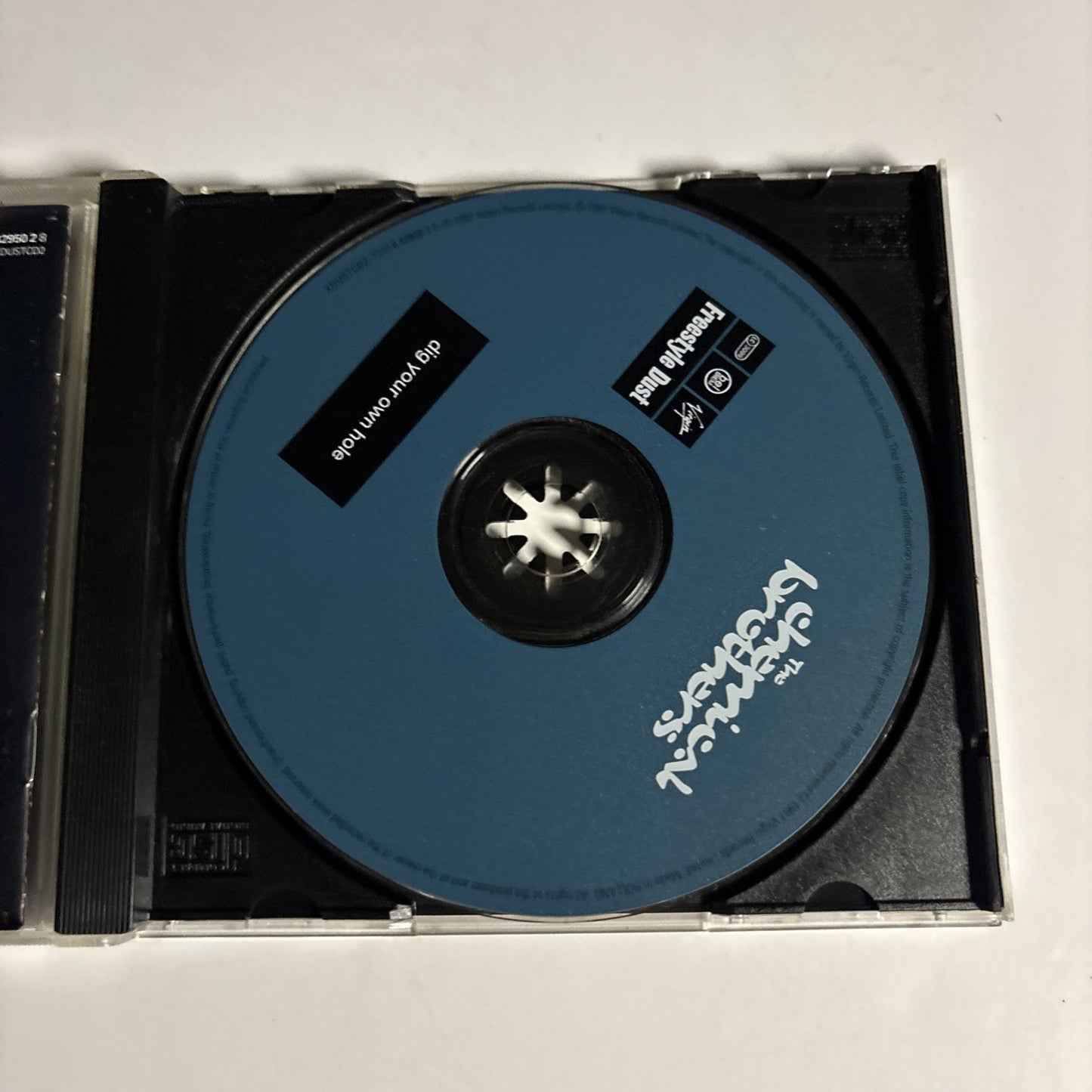 The Chemical Brothers – Dig Your Own Hole (CD, 1997) Europe XDUSTCD2