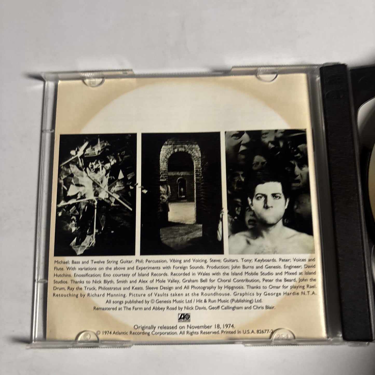 Genesis – The Lamb Lies Down On Broadway (CD, 1974) US 82677-2