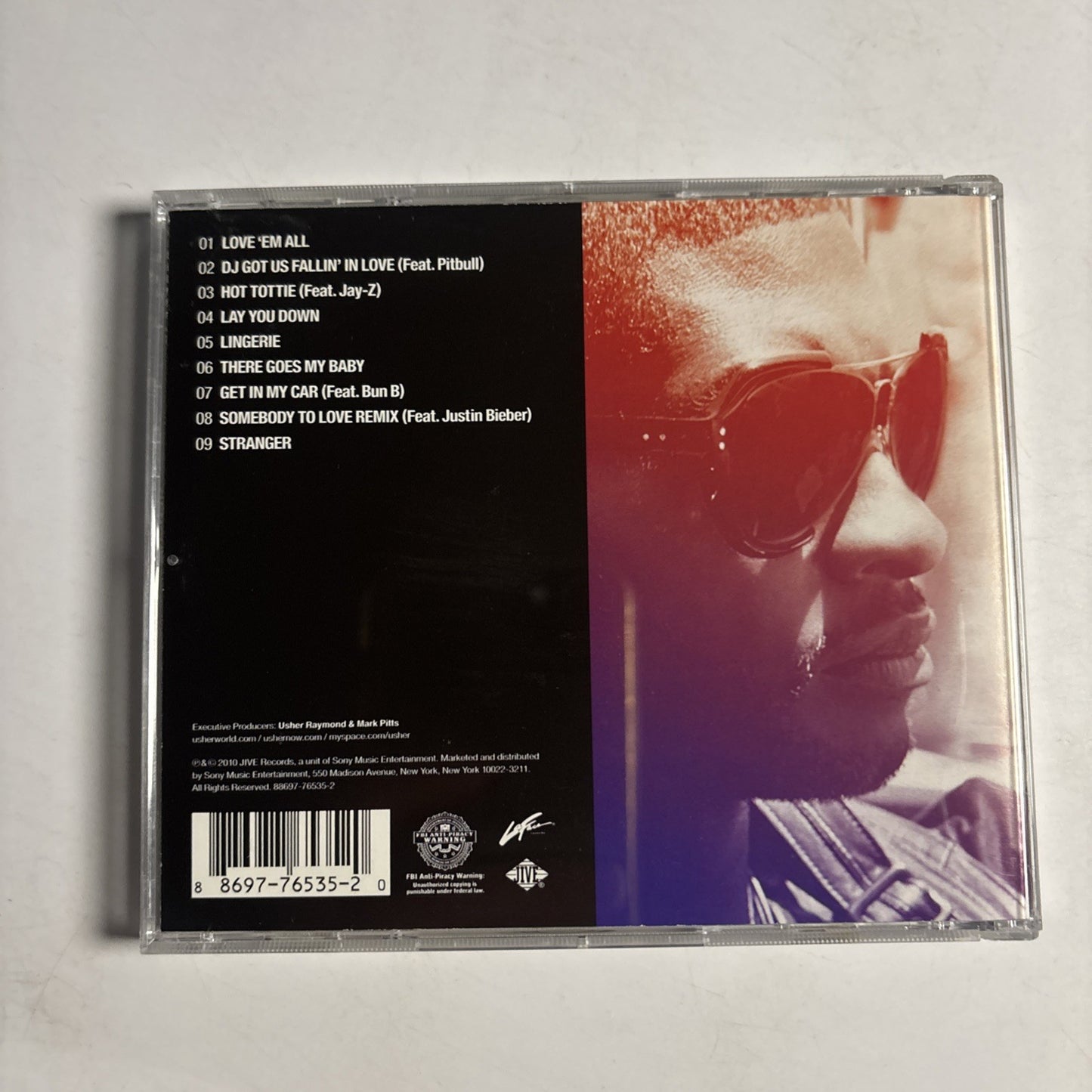 Usher – Versus (CD, 2010) US 88697-76535-2