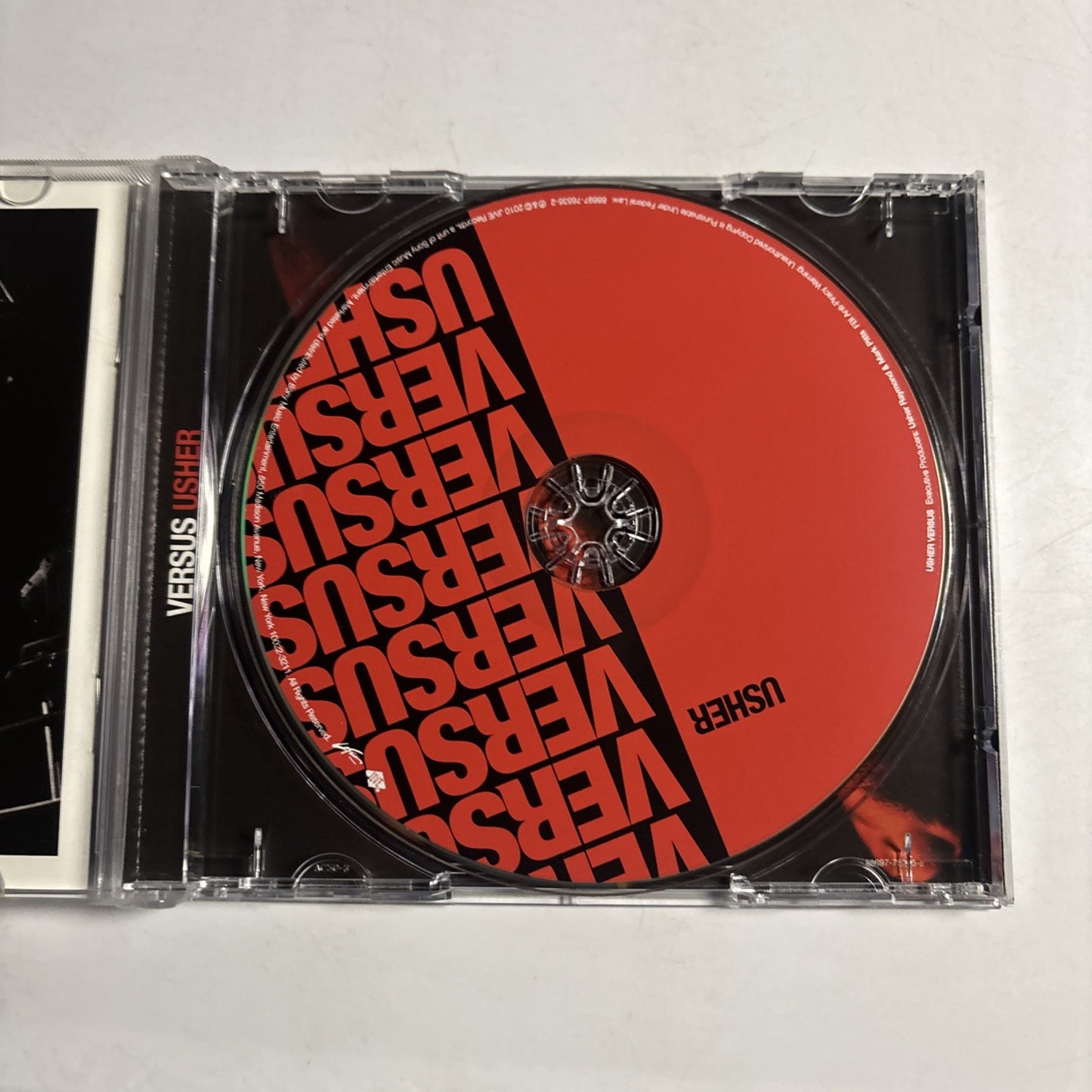 Usher – Versus (CD, 2010) US 88697-76535-2