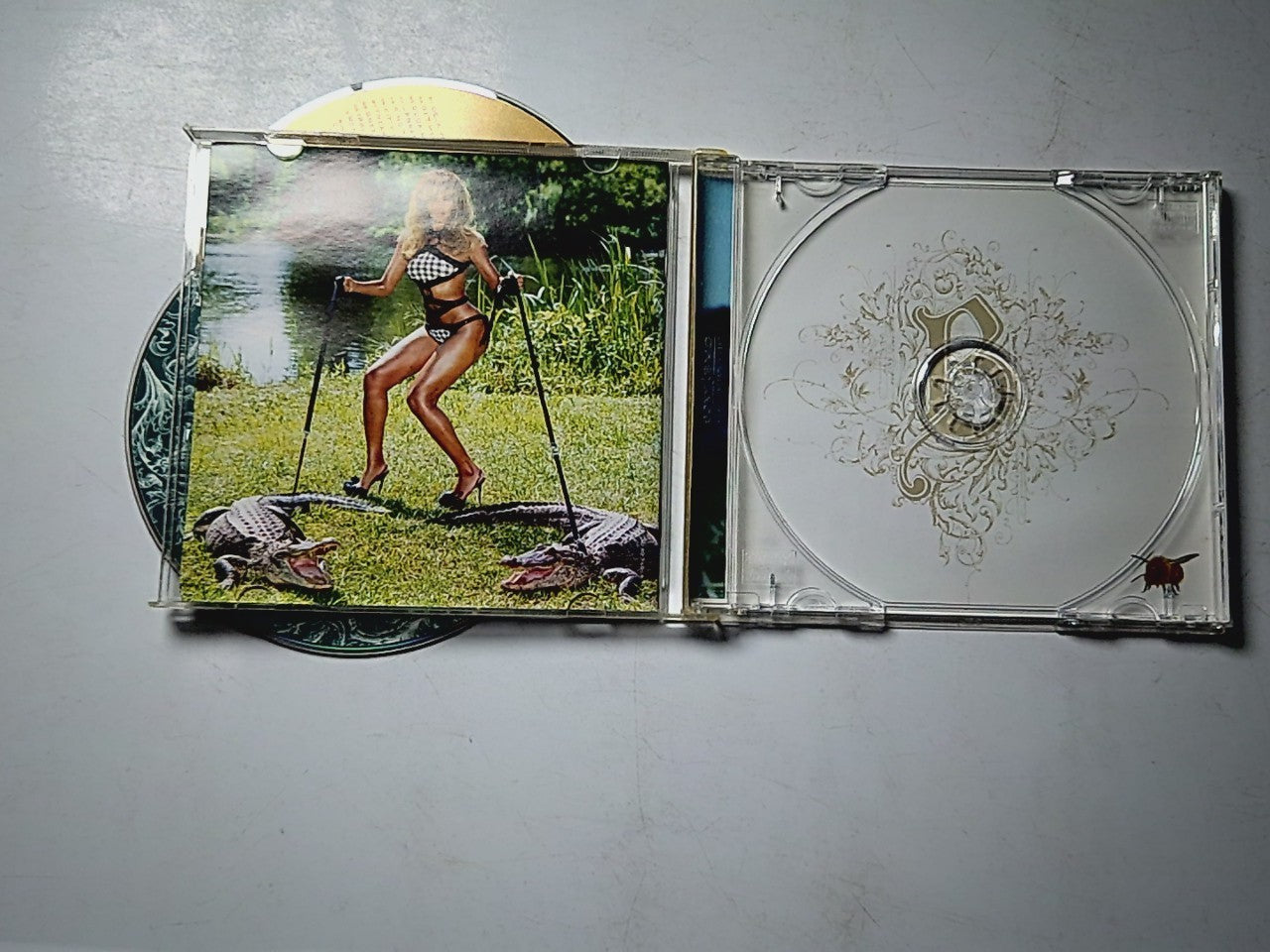 Beyoncé – B'Day (CD, 2006) Europe 82876 88132 2