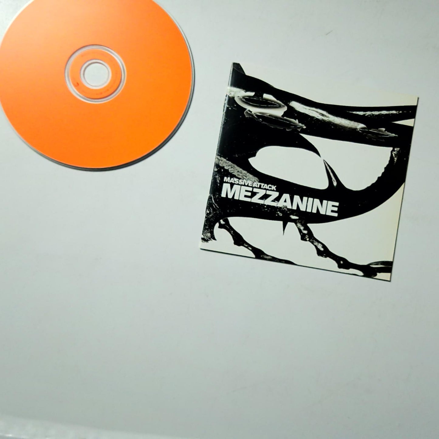 Massive Attack – Mezzanine (CD, 1998) Europe Limited Edition Digipak WBRCDX4