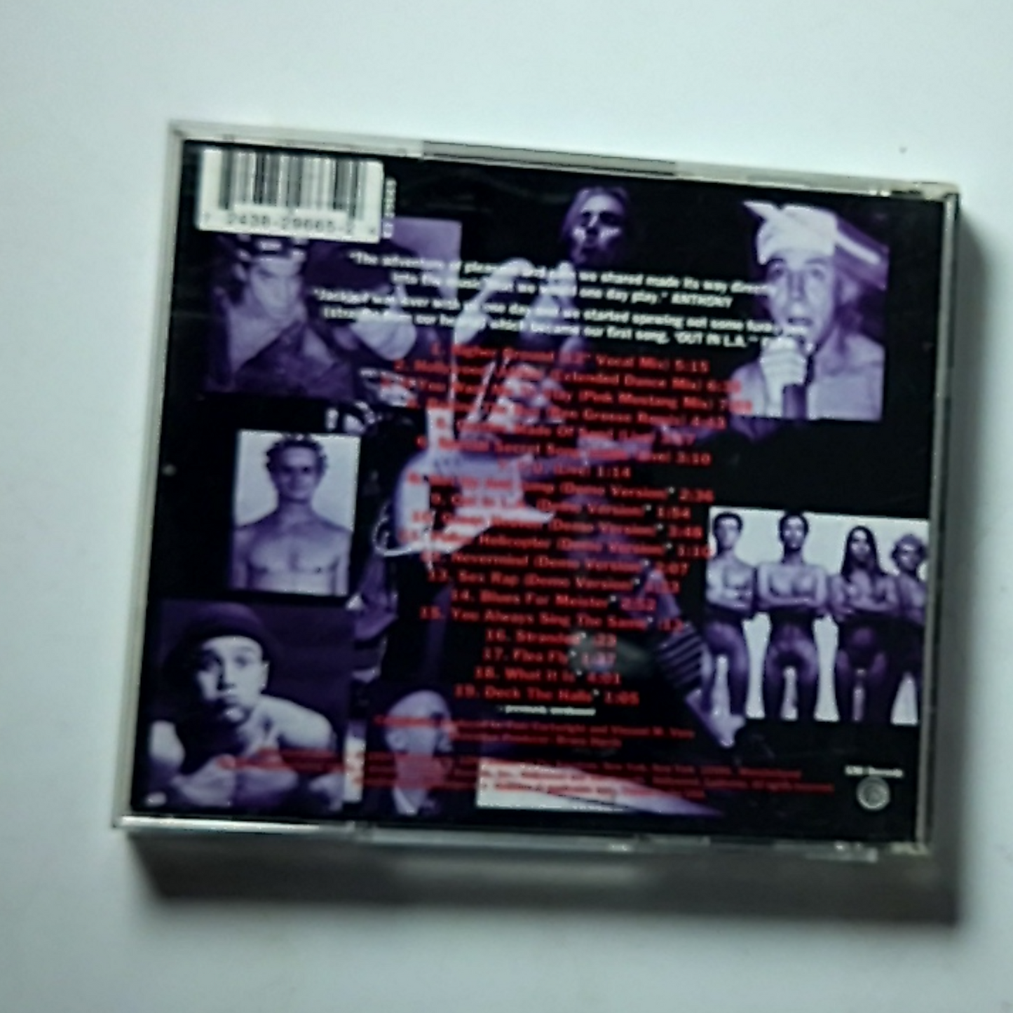 Red Hot Chili Peppers – Out In L.A. (CD, 1994) US 7243 8 29665 2 4